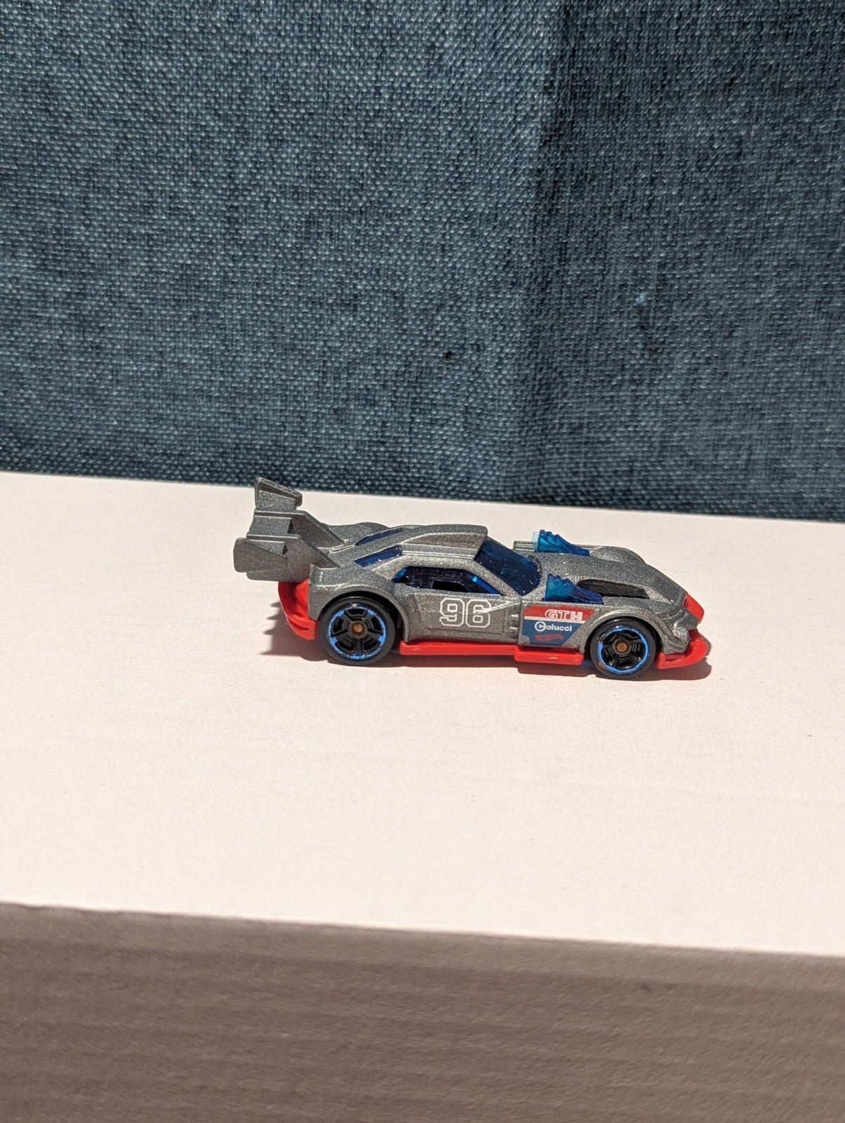 Hot Wheels GT HUNTER 2014 First Edition Night Burnerz #96 Silver Loose | Good