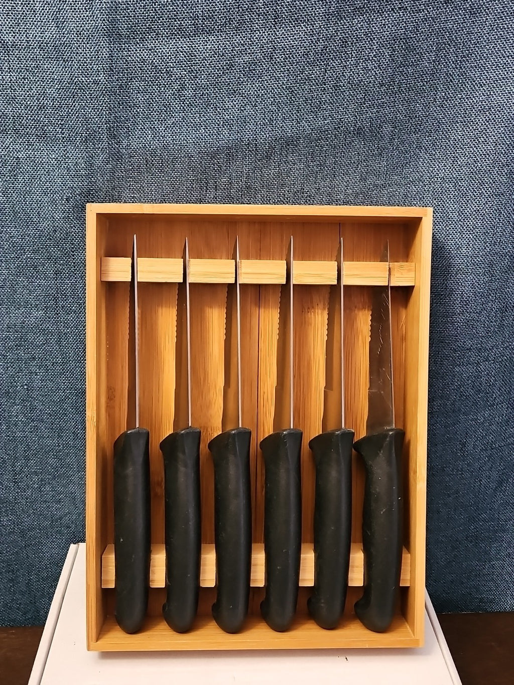 6 Gibson Steak Knives | 4.5" Serrated Stainless Steel | Wood Storage Block Tray
