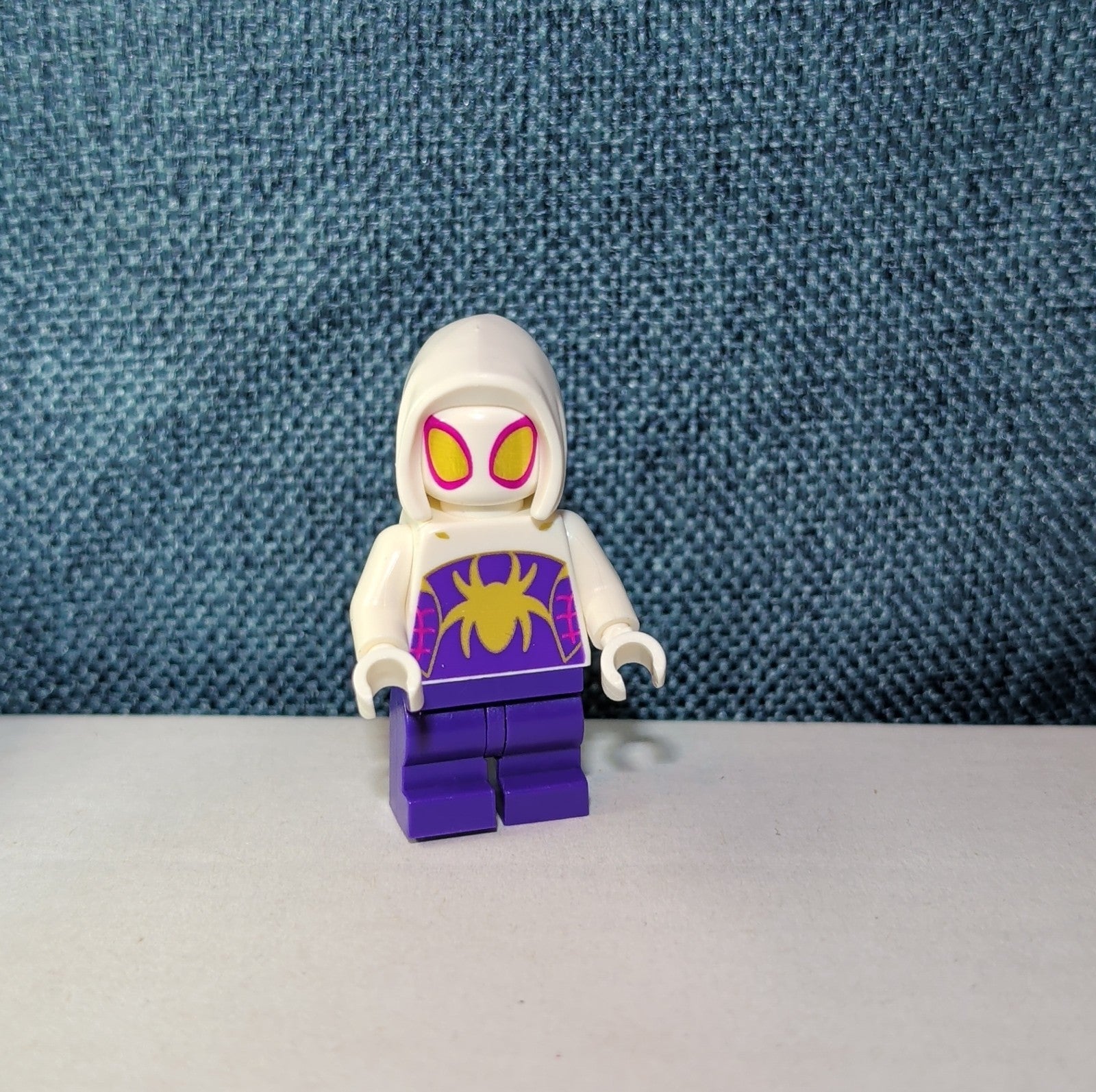 LEGO Marvel Ghost Spider Minifigure Gwen Stacy Kids Custom Sitting Toy Used