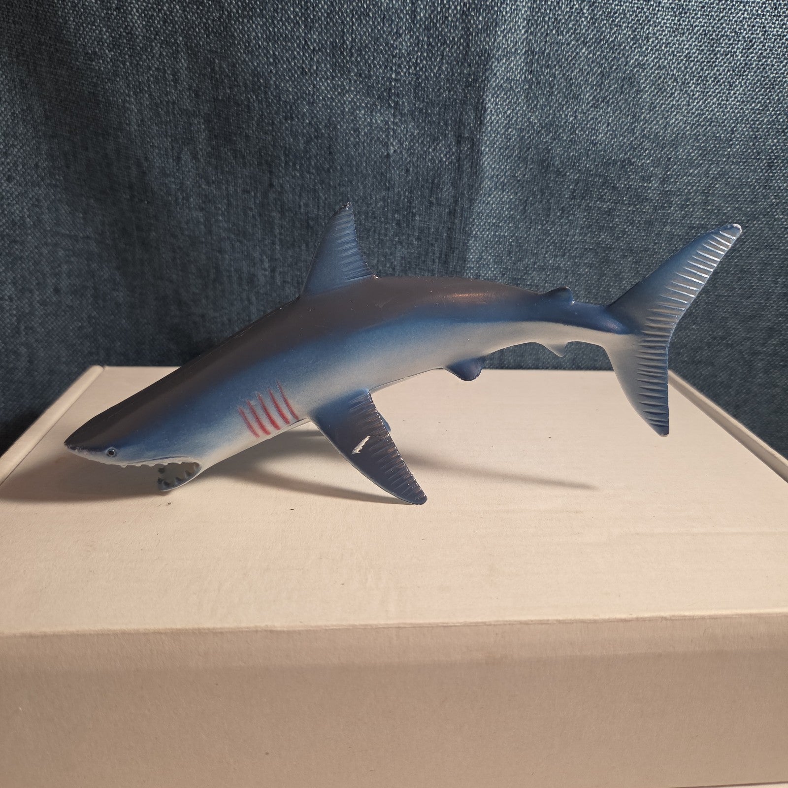 Fun Express Rubber Shark Toy Figure IN1963 Blue Gills Marine Life