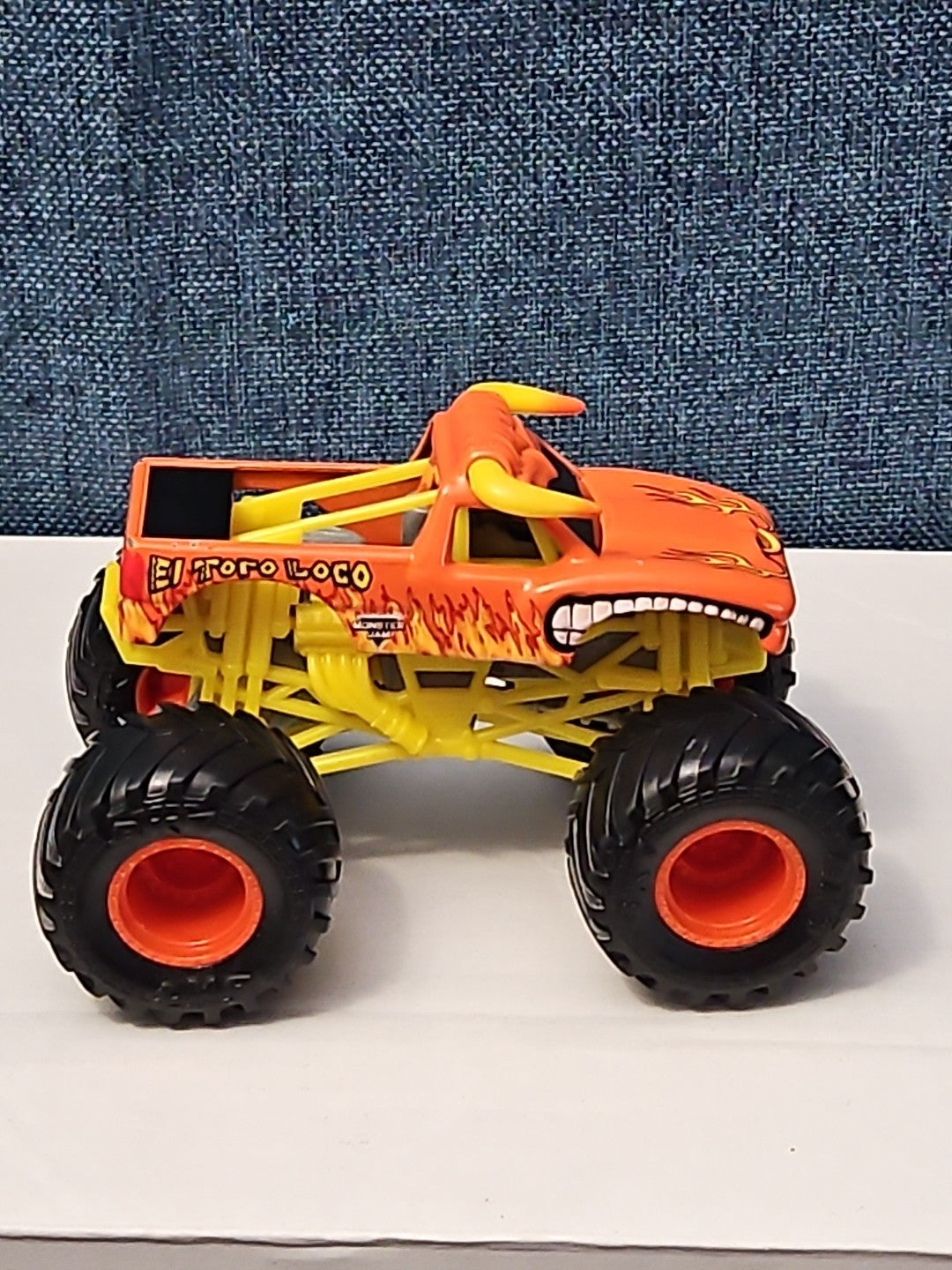 Hot Wheels El Toro Loco Monster Truck | Orange Crazy Bull | 1:64 Scale