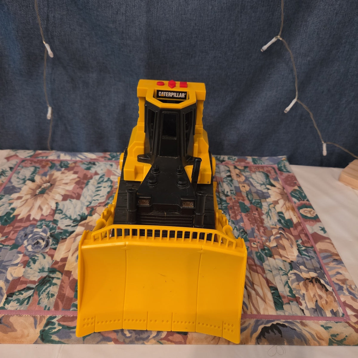 Caterpillar CAT Bulldozer Toy Plastic Construction Vehicle Y2K