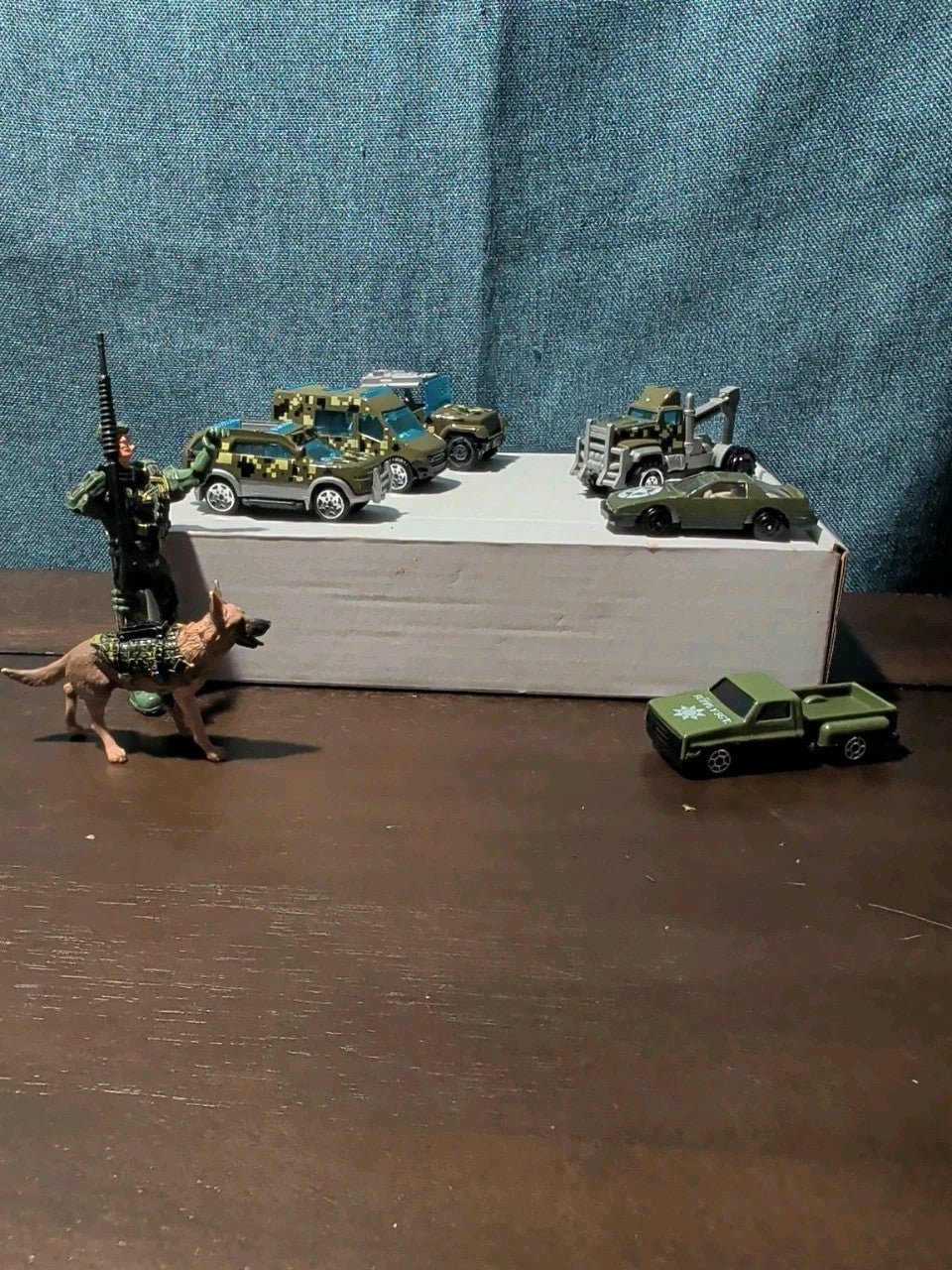 8 Pc. Soldier Action Figure & K9 Dog | Army Vehicles| Military Toy Strike Team