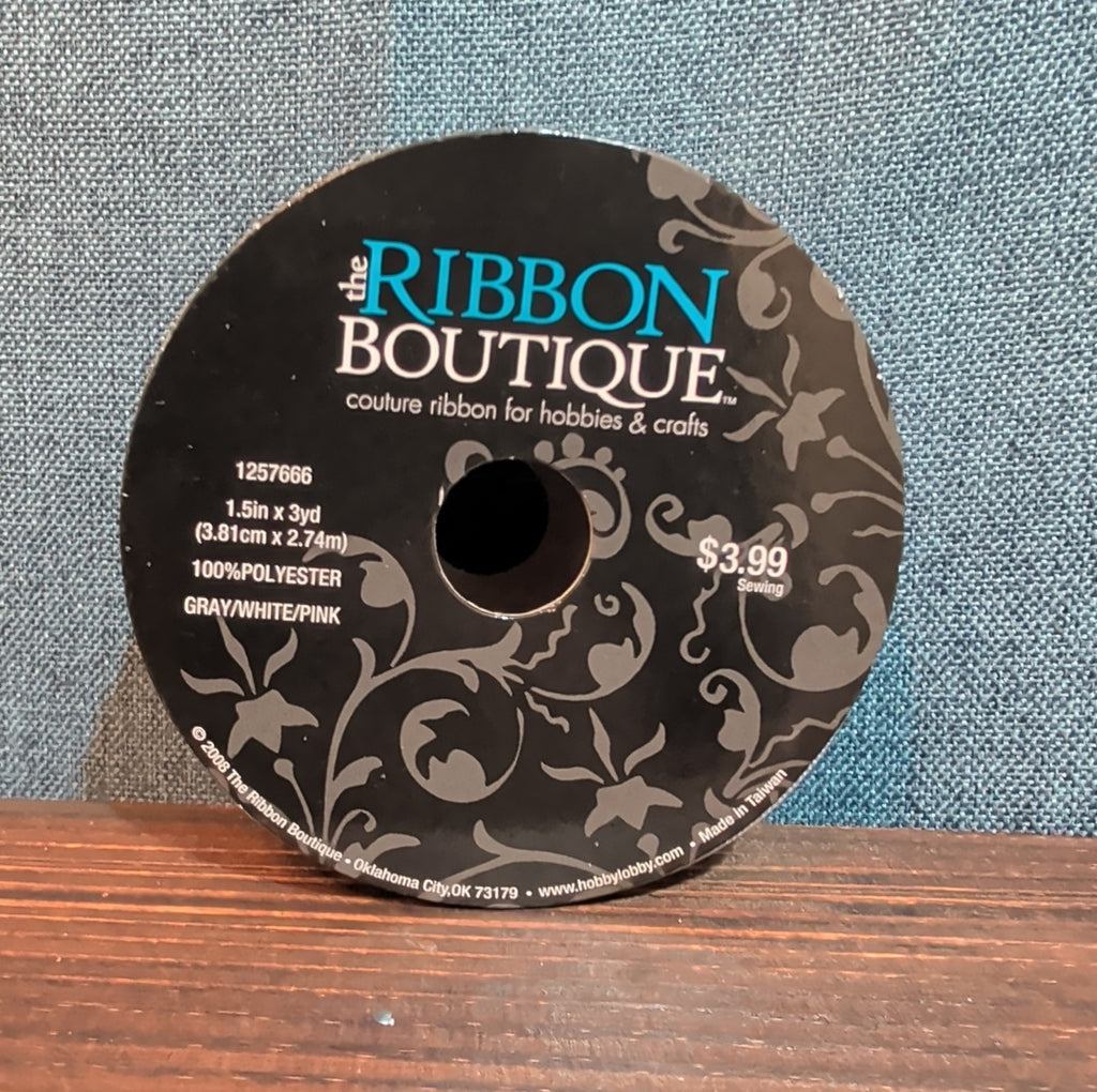 Ribbon Boutique Elephant Heart Grosgrain 1.5 in x 3 yd elephant