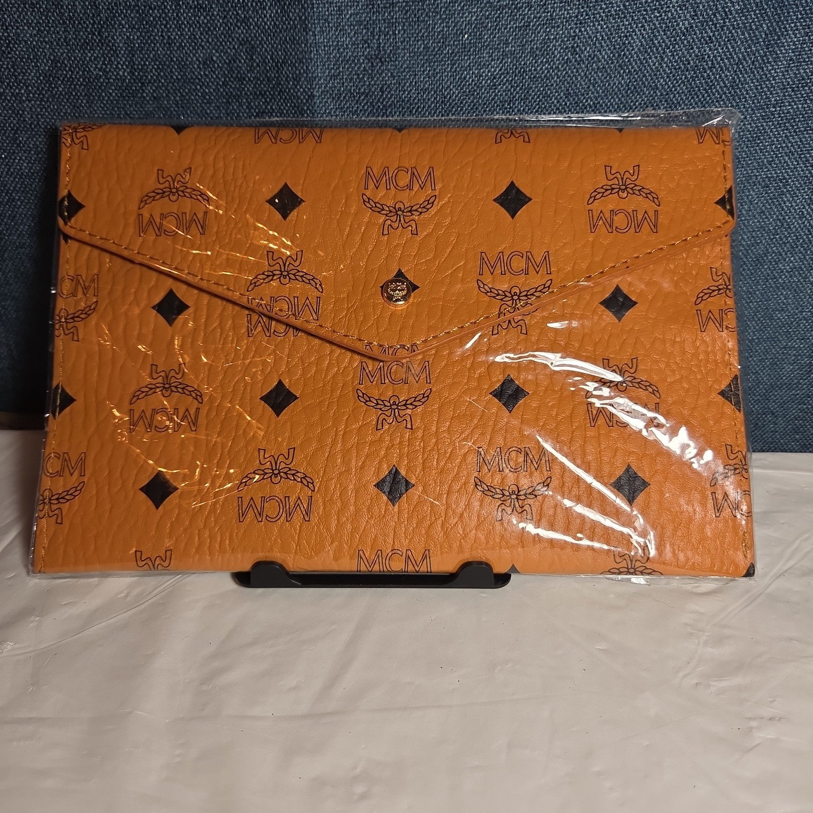 MCM Visetos Envelope Pouch Cognac Monogram Beauty Clutch NIB 200838