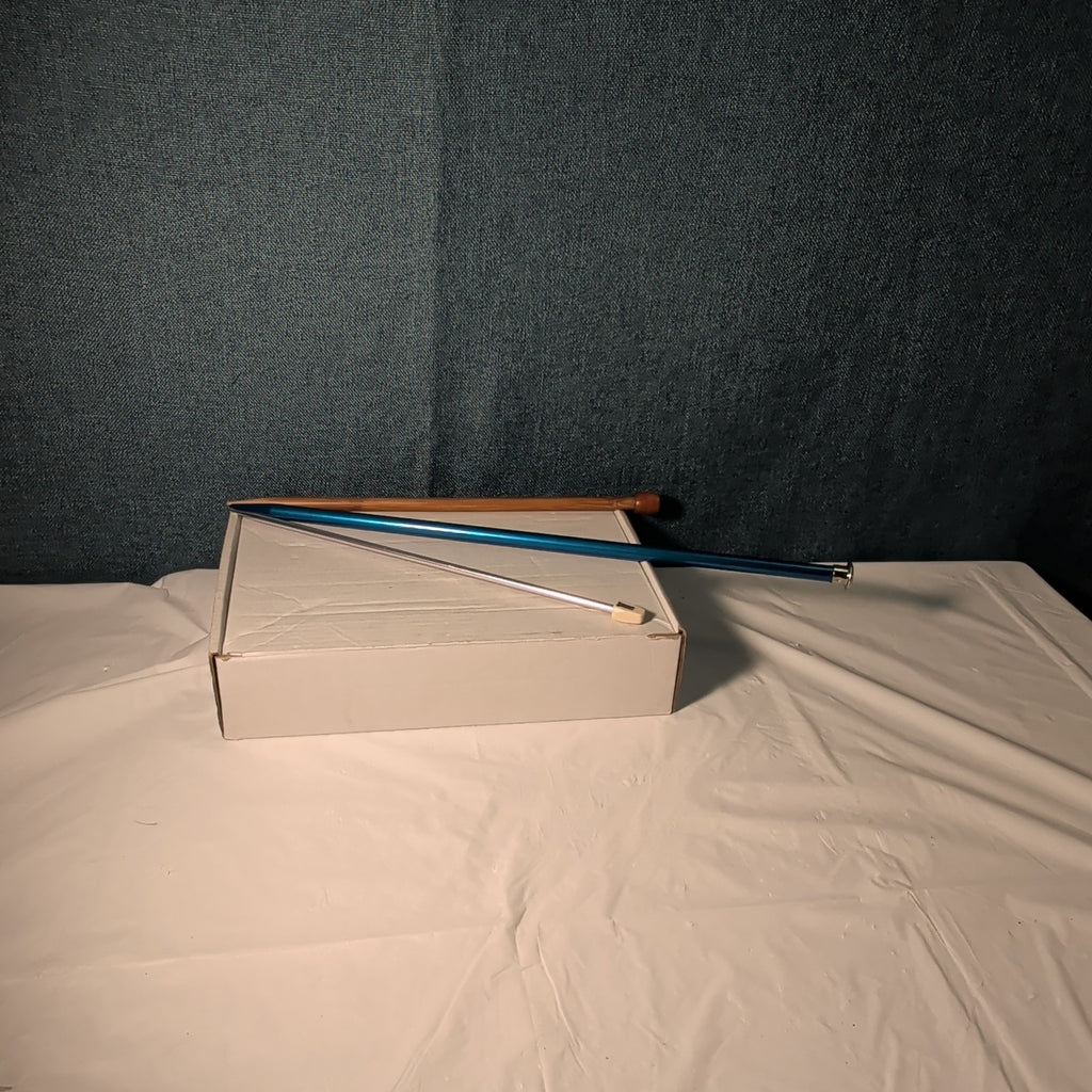 Boye Size 5 Aluminum Knitting Needle 14 Inch Single Point Teal Blue 6328 Vintage