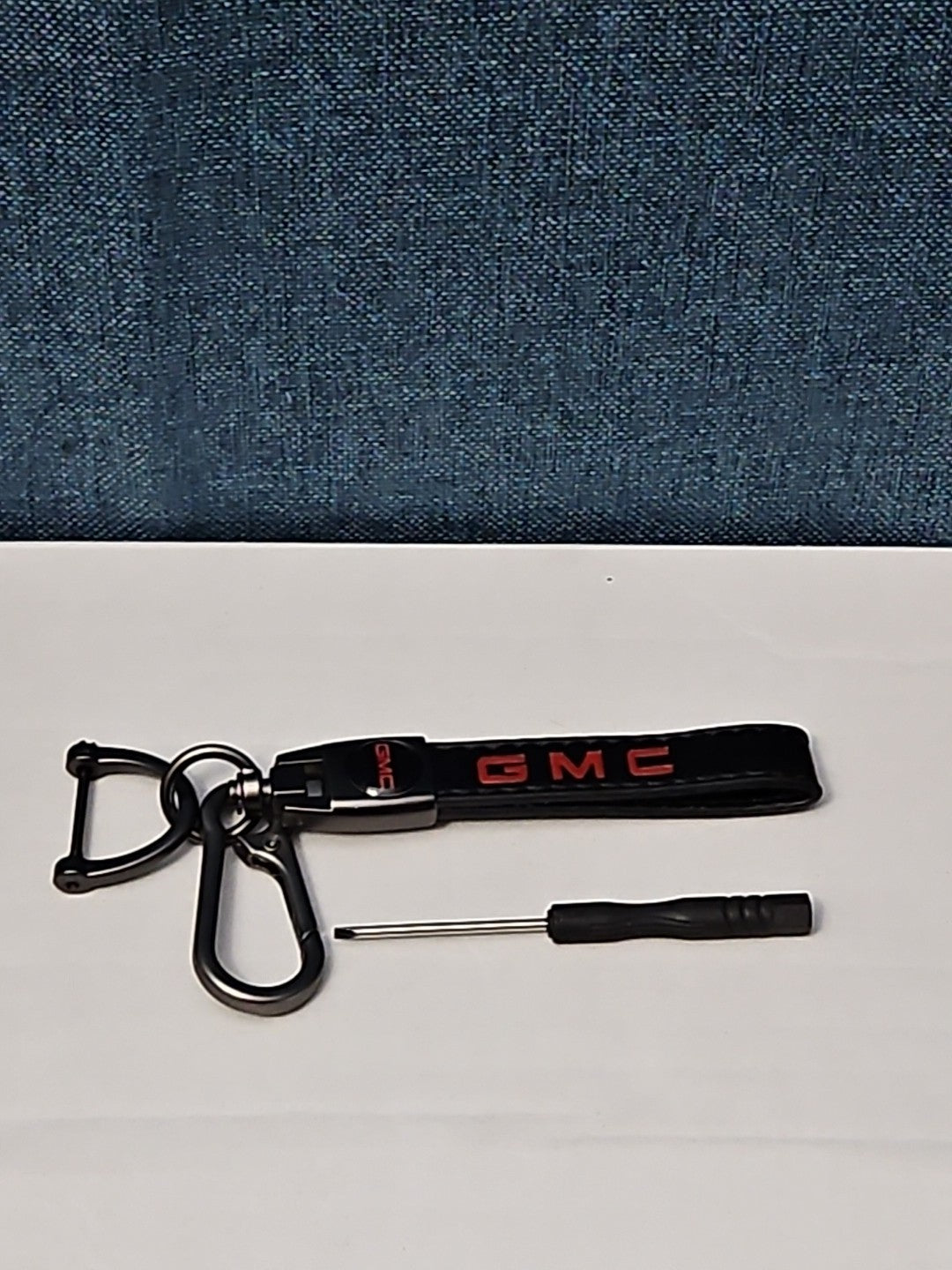 Genuine Leather GMC Car Keychain Set | Black Metal Key Ring Screwdriver Included