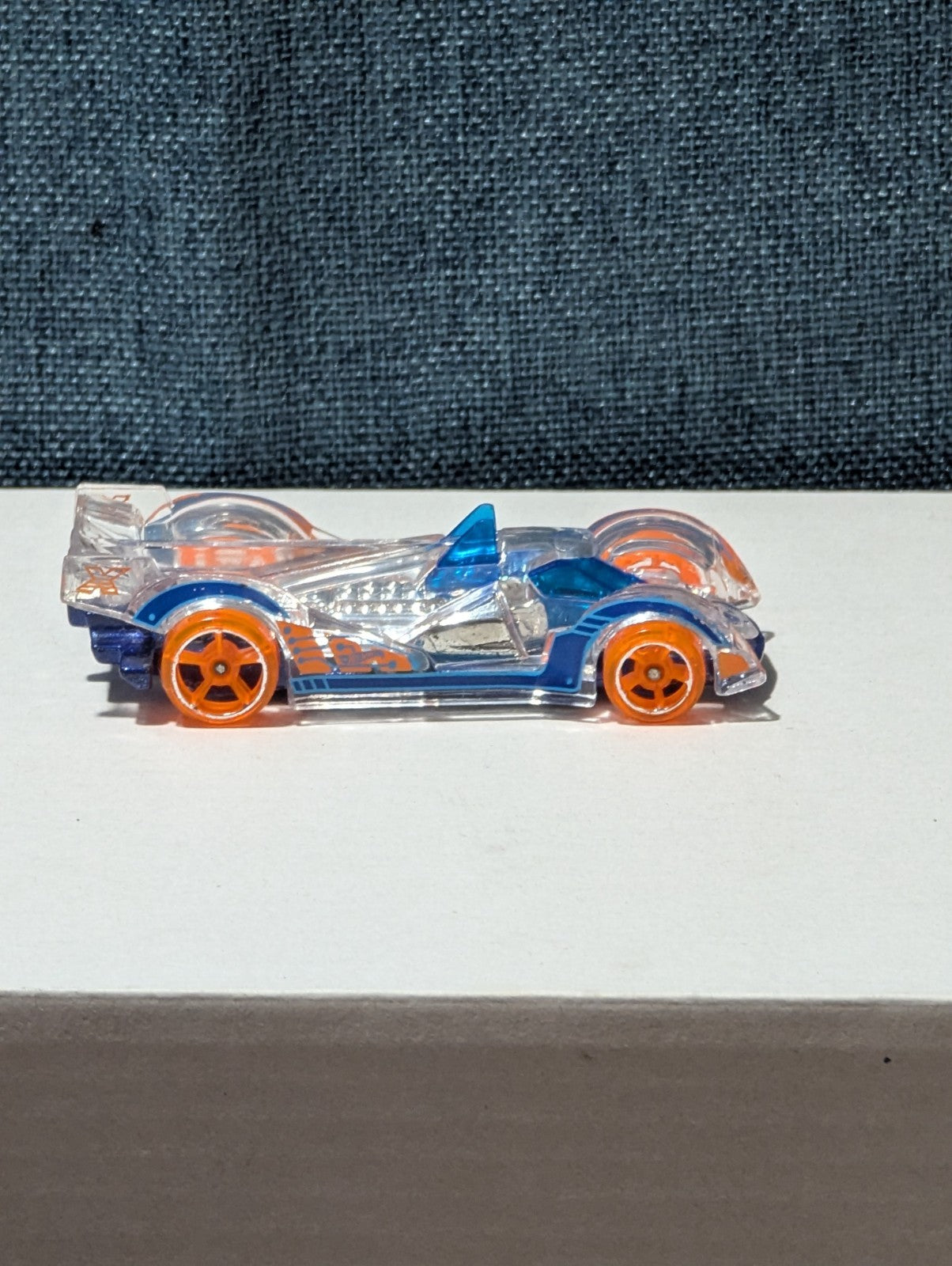Hot Wheels Hi-Tech Missile | 2014 X-Raycers Clear & Blue | Fast Track Car