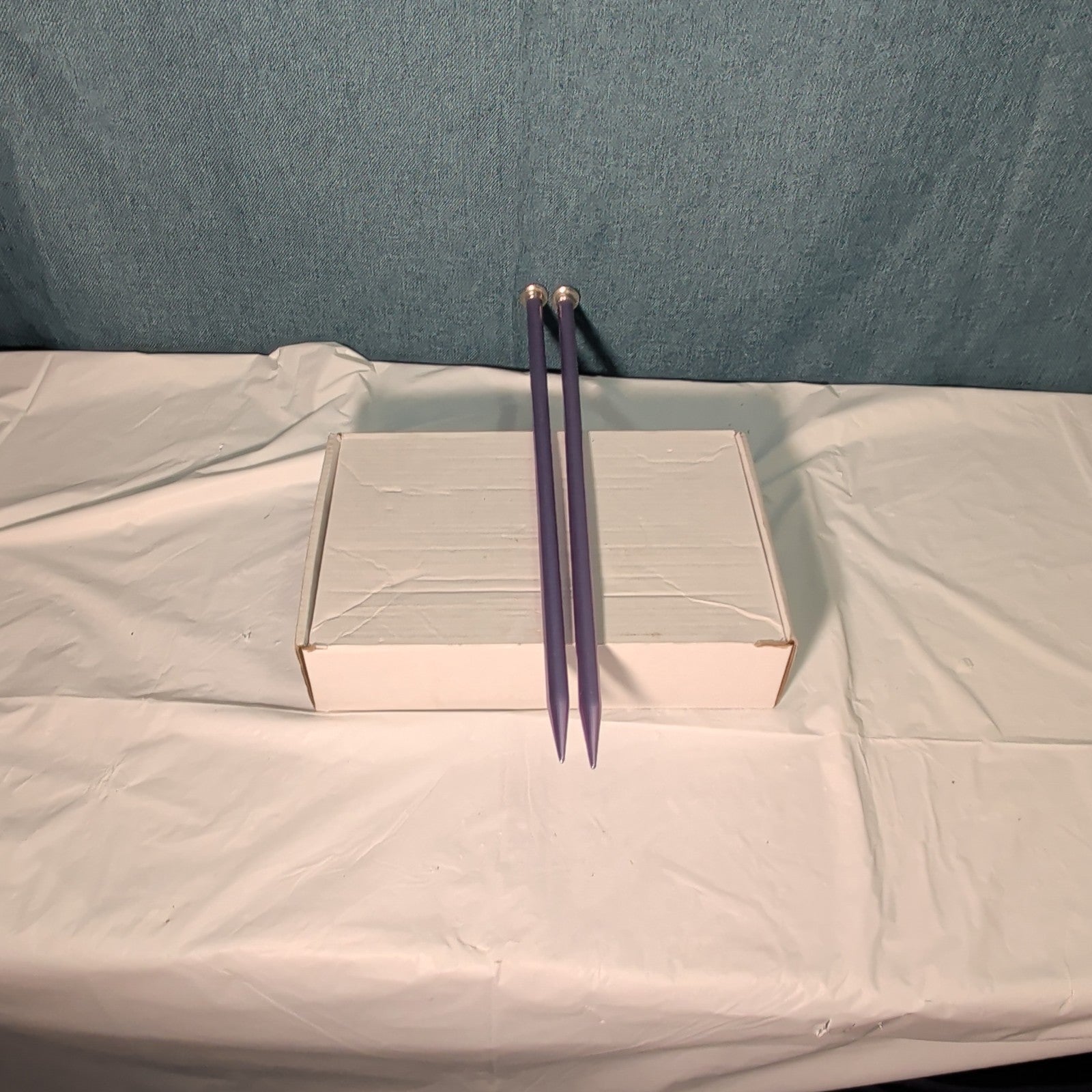 Boye Size 5 Aluminum Knitting Needles 14 Inch Straight Pair Purple Vintage 6328