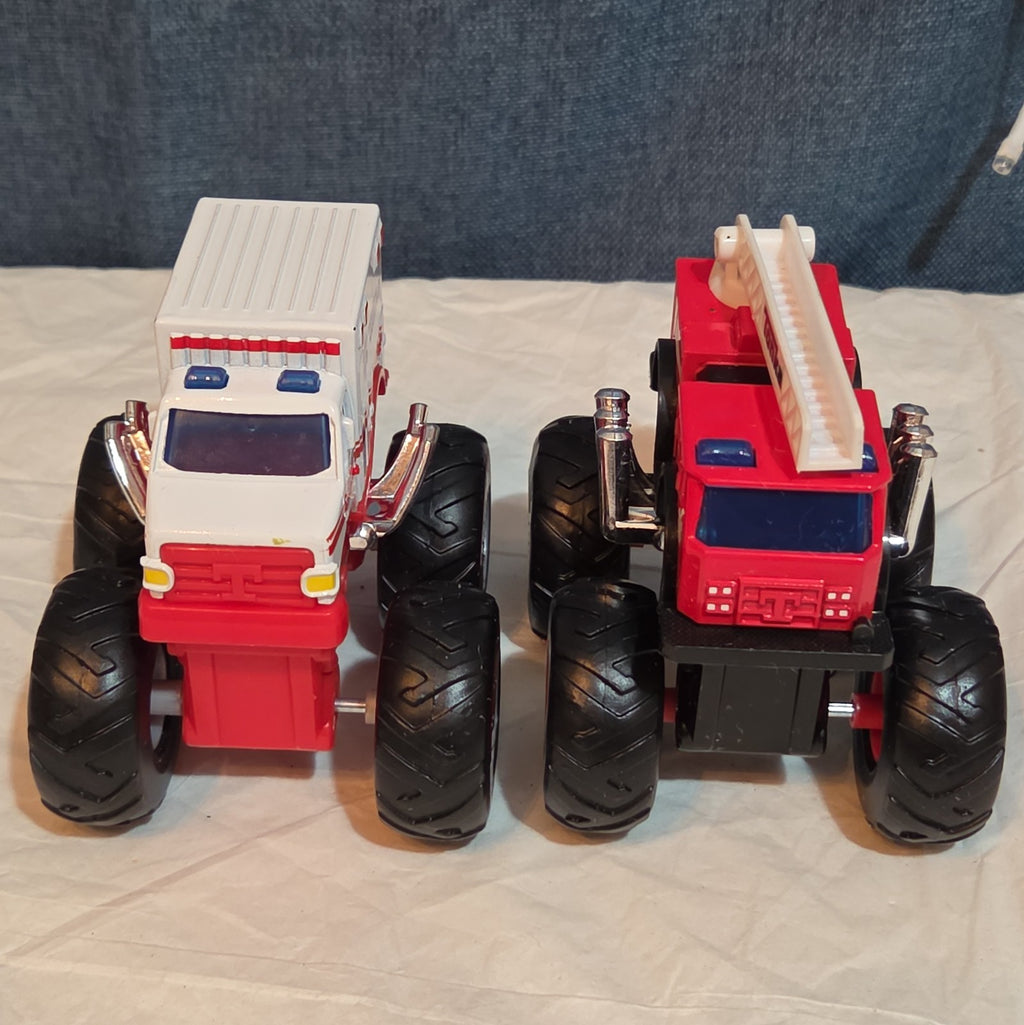 Tonka Metal Movers Monster Firetruck Ambulance Diecast 2021 Lot 2
