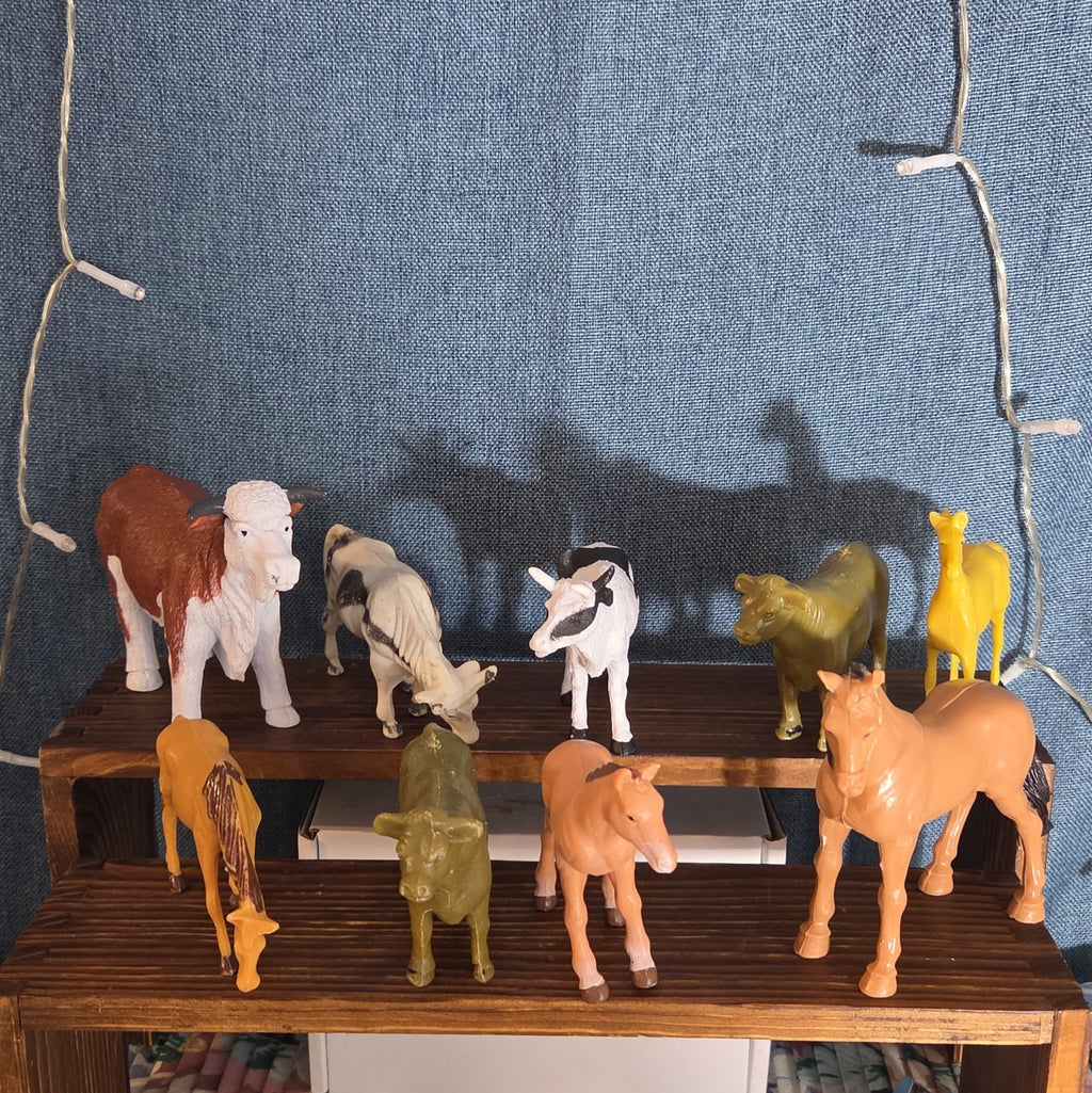 Farm Animals 9Pc Lot Plastic Horses Cows Vintage Style P
