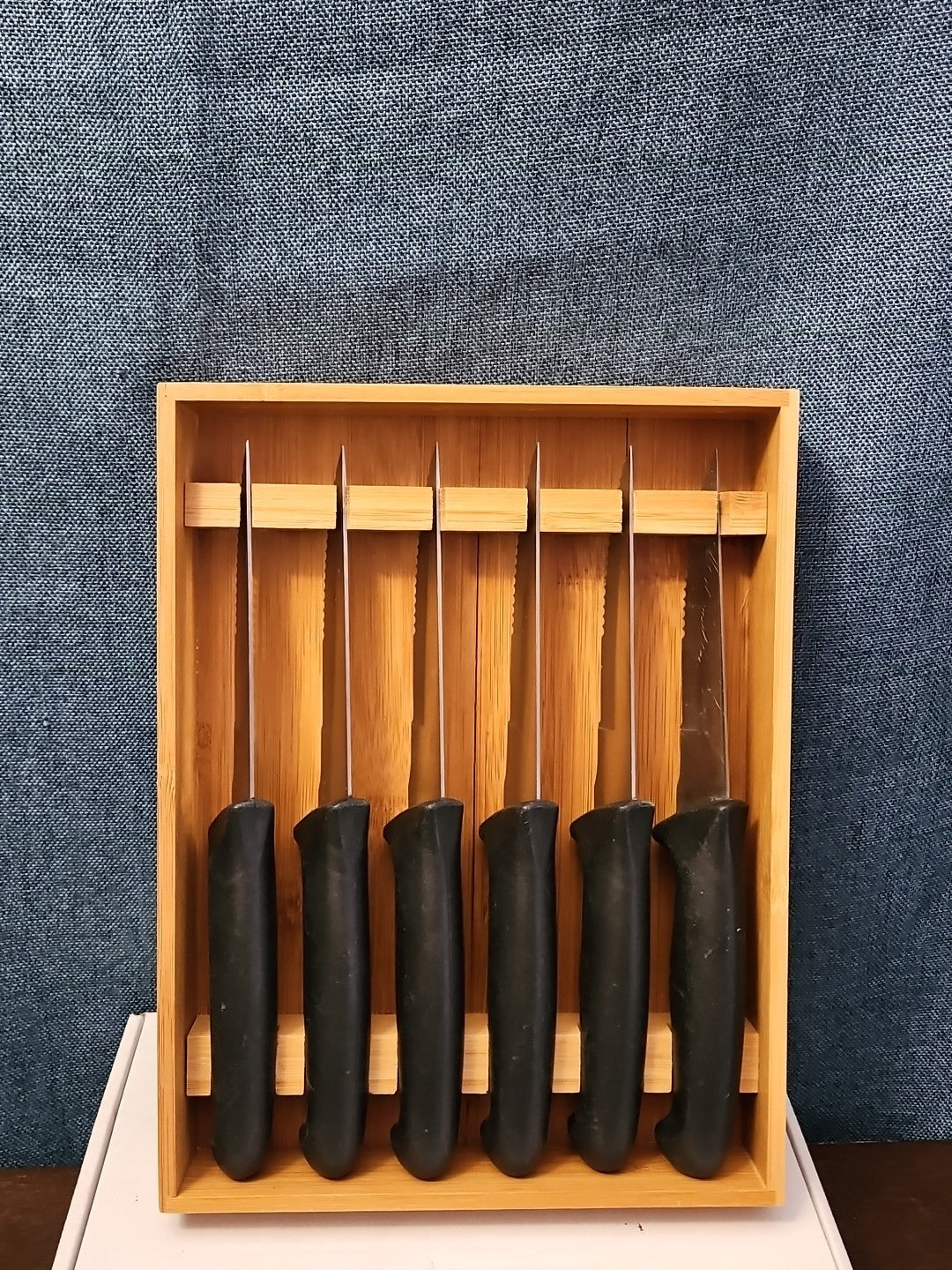 6 Gibson Steak Knives | 4.5" Serrated Stainless Steel | Wood Storage Block Tray