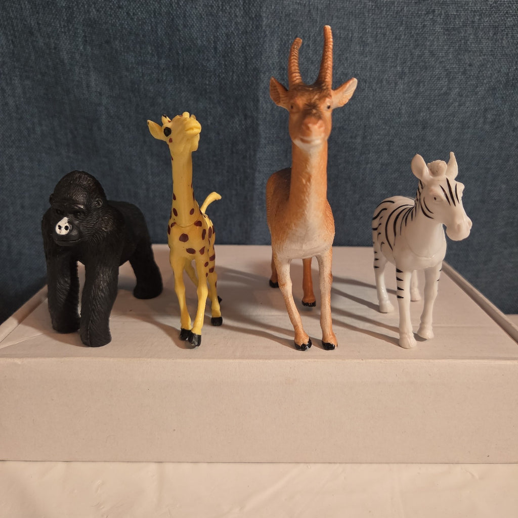 Plastic Animal Figures Toy Lot 24pc Safari Farm Zoo Animals