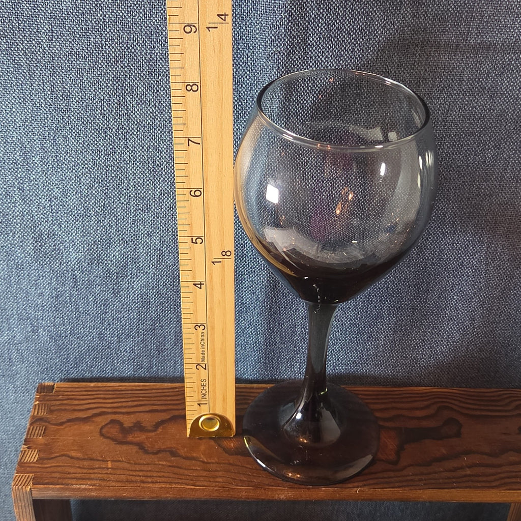 Greenbrier Set 4 Smokey Grey Gray Wine Glasses 12oz