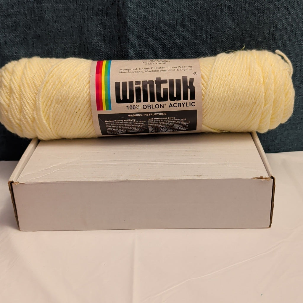Vintage Wintuk Yarn 100% Orlon Acrylic Fisherman Cream 4-Ply Worsted Weight NOS