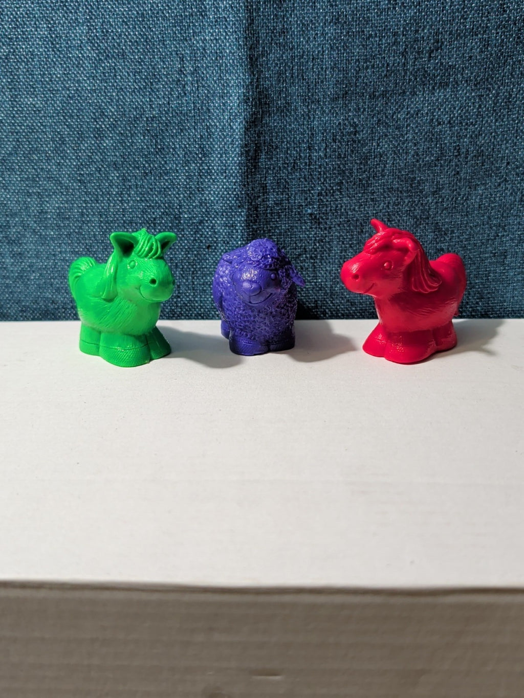 Learning Resources Friendly Farm Animal Counters | Set of 7 Rubber Figures