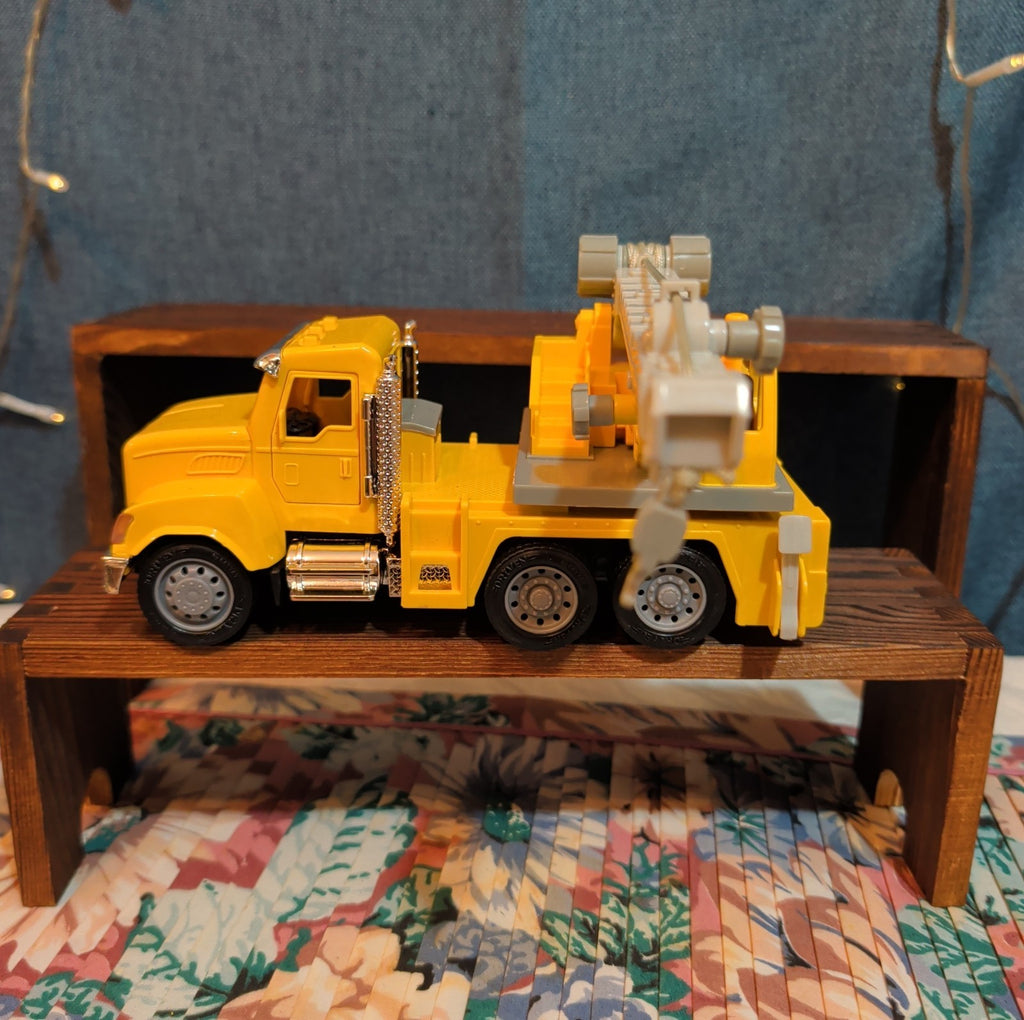 DRIVEN by Battat Standard Crane Truck Yellow Construction Toy