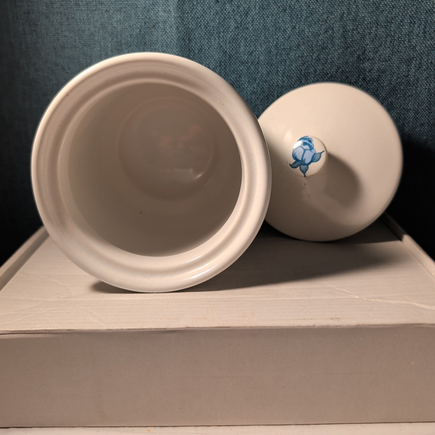 Jay Import Blue Rose Ceramic Canister with Lid Floral Farmhouse Decor 5" Jar