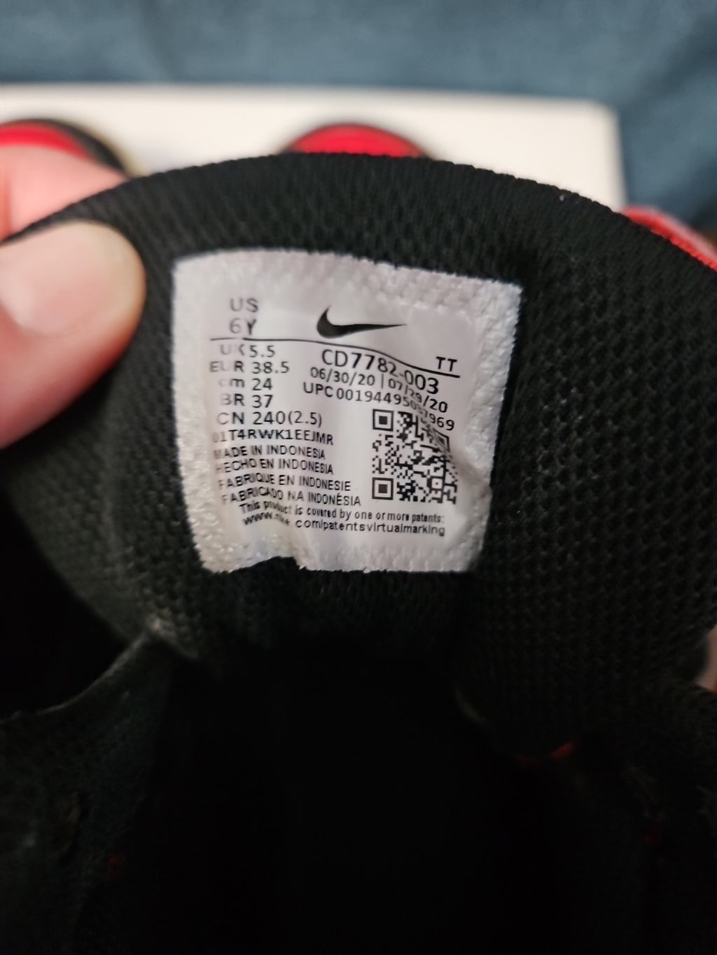 Nike Court Borough Mid 2 GS Bred Black University Red Size 6Y