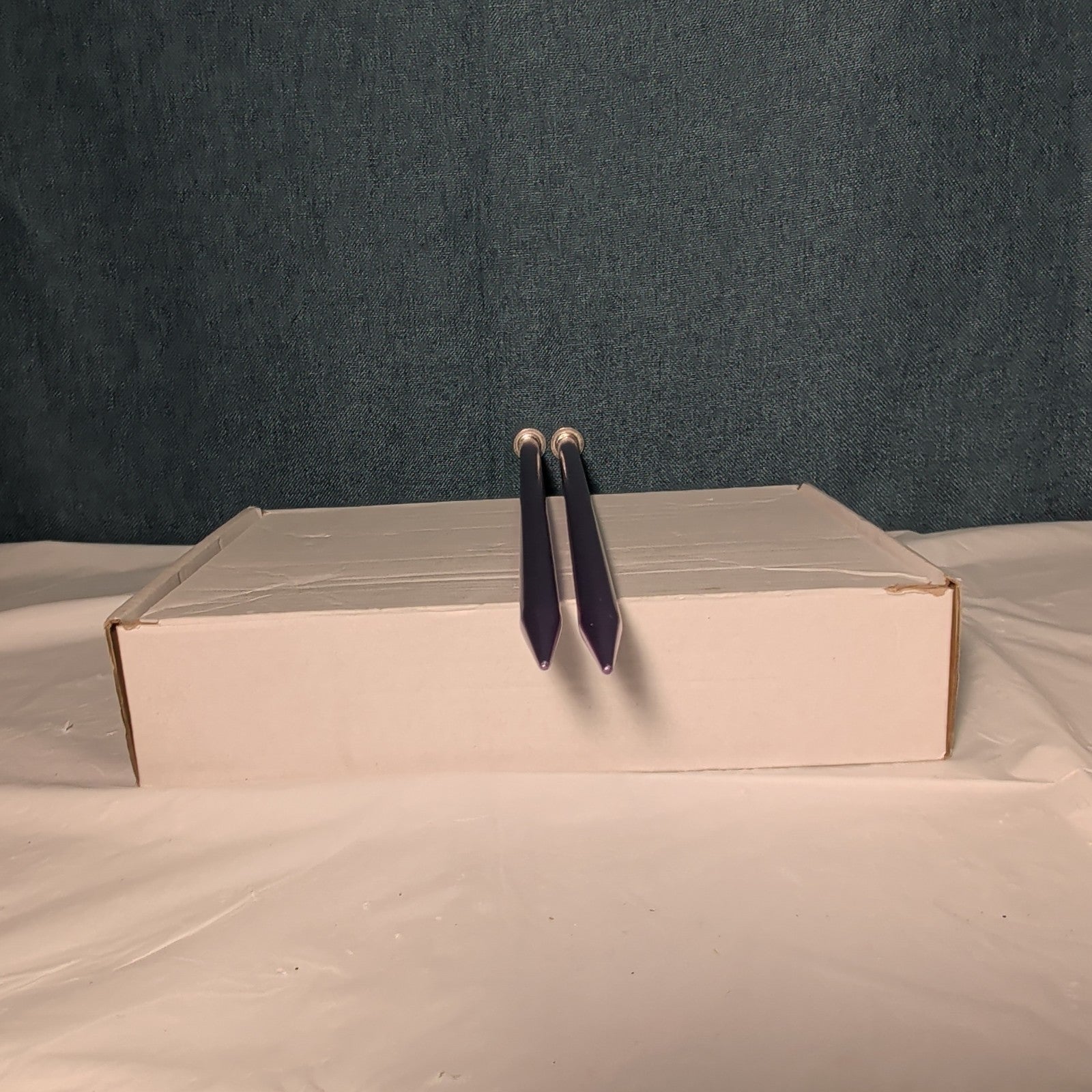 Boye Size 5 Aluminum Knitting Needles 14 Inch Straight Pair Purple Vintage 6328
