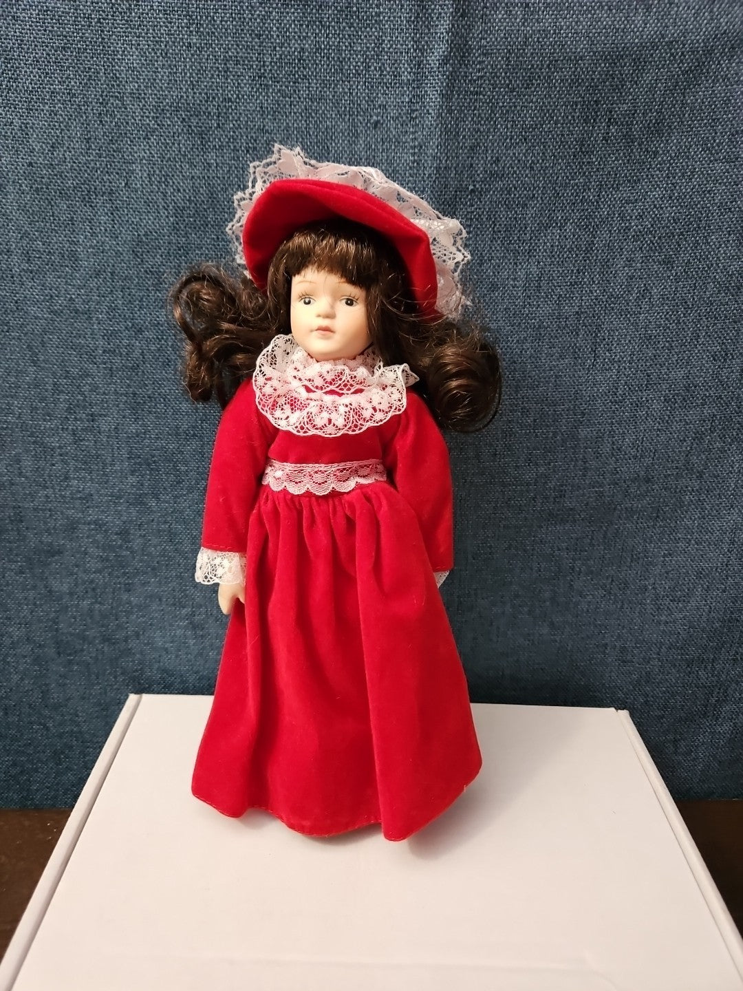 Set of 3 Vintage Porcelain Dolls | Red & Green Velvet | Christmas Carolers