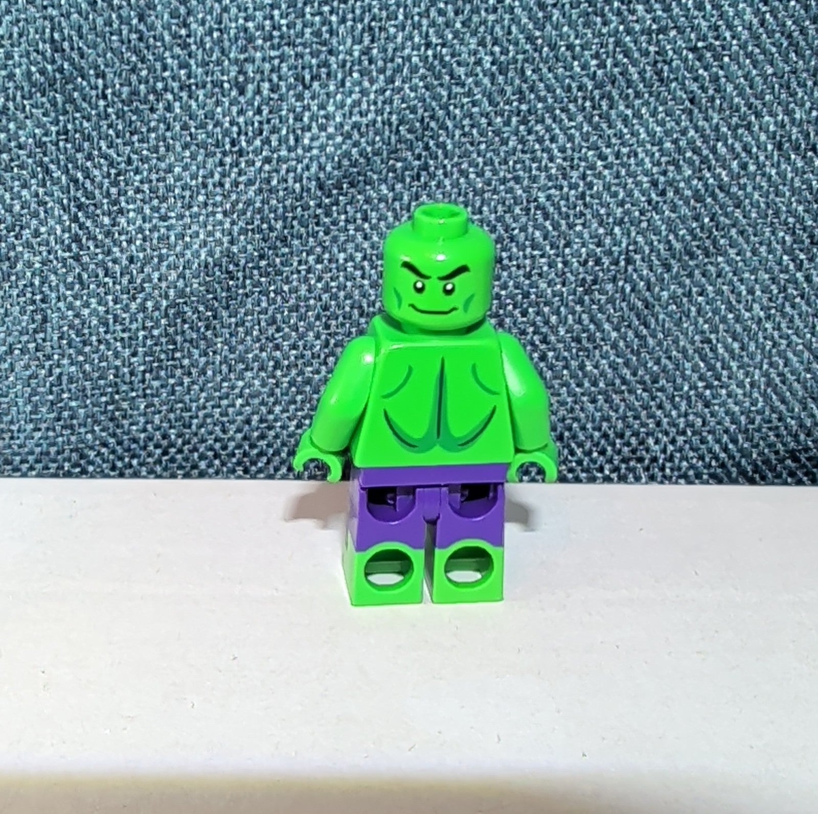 LEGO Hulk Minifigure sh711 Spidey Amazing Friends Marvel Purple Pants Loose