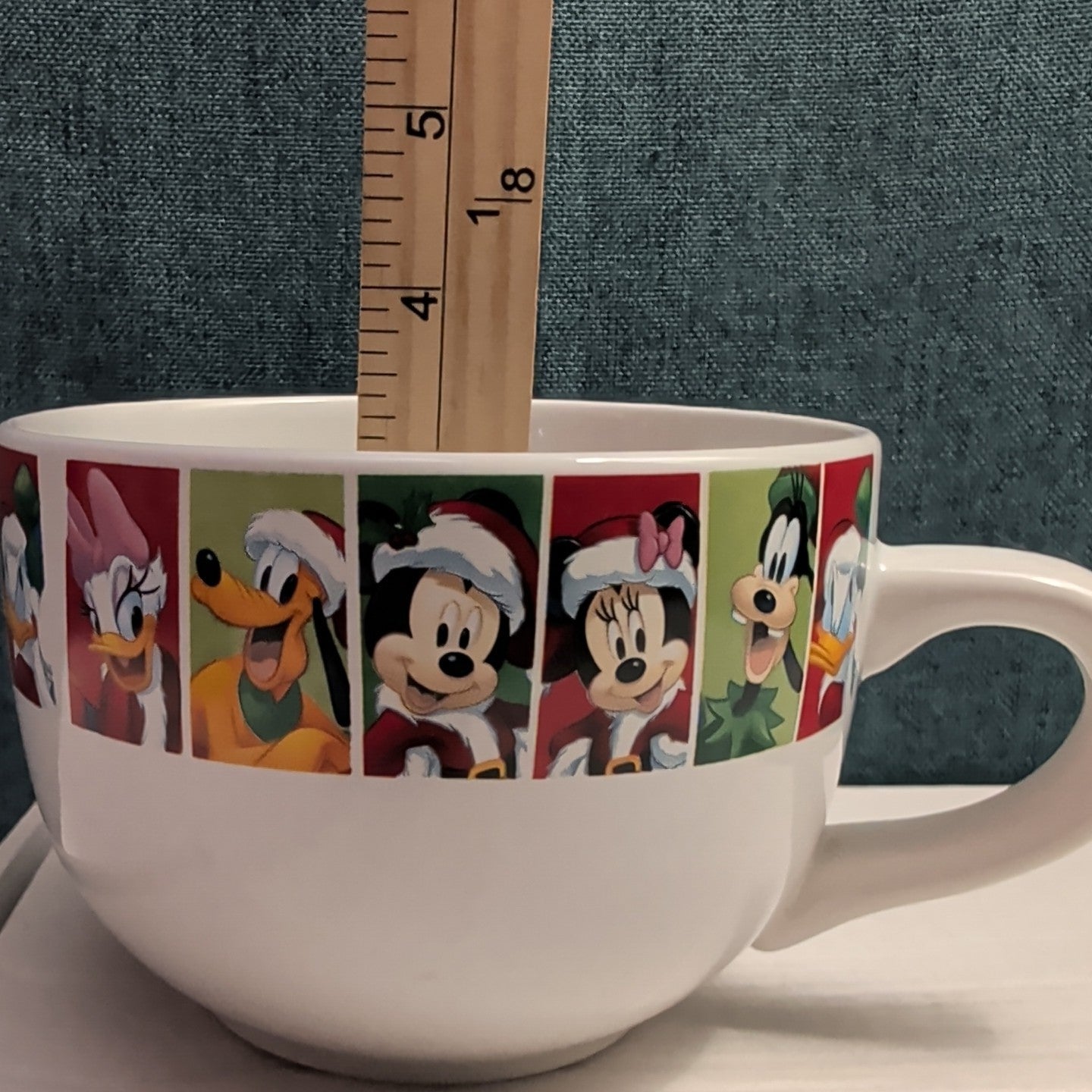 Disney Christmas Jumbo Mug Mickey Minnie Donald Goofy Pluto Galerie Oversized