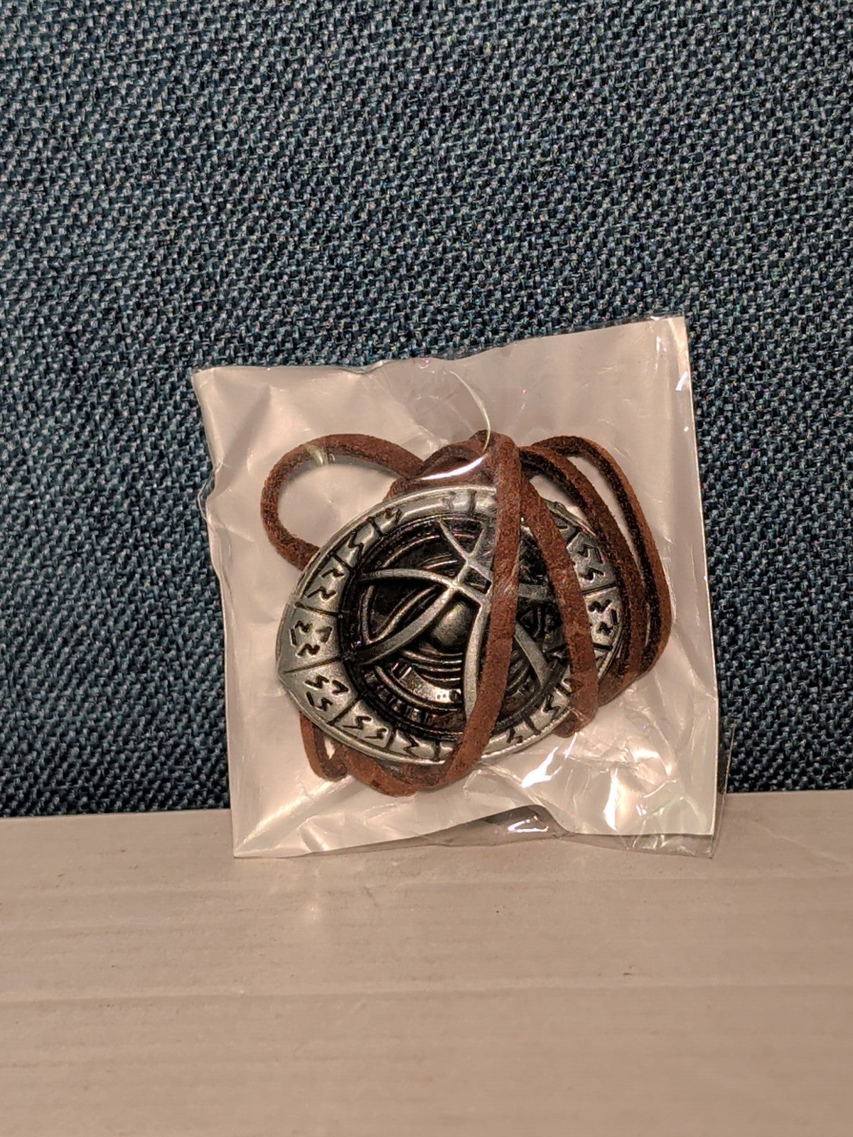 NEW Doctor Strange Eye of Agamotto Necklace 2PC Set | Gold & Silver Cosplay