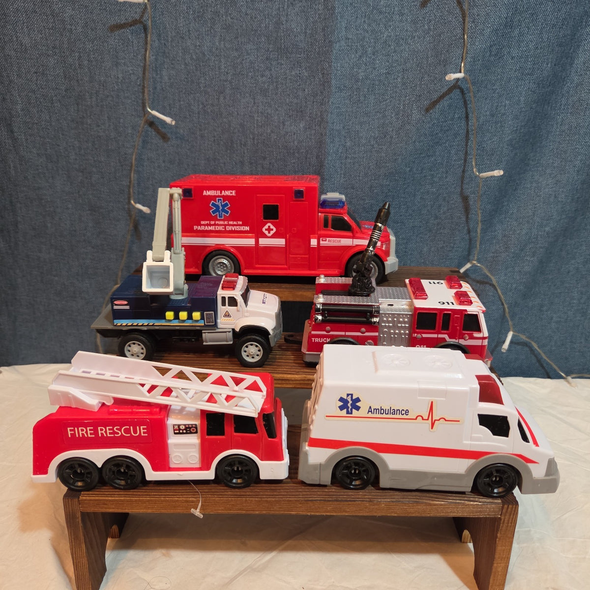 Unbranded Fire Rescue Ambulance Truck Lot 5 Plastic Toy Vehicles