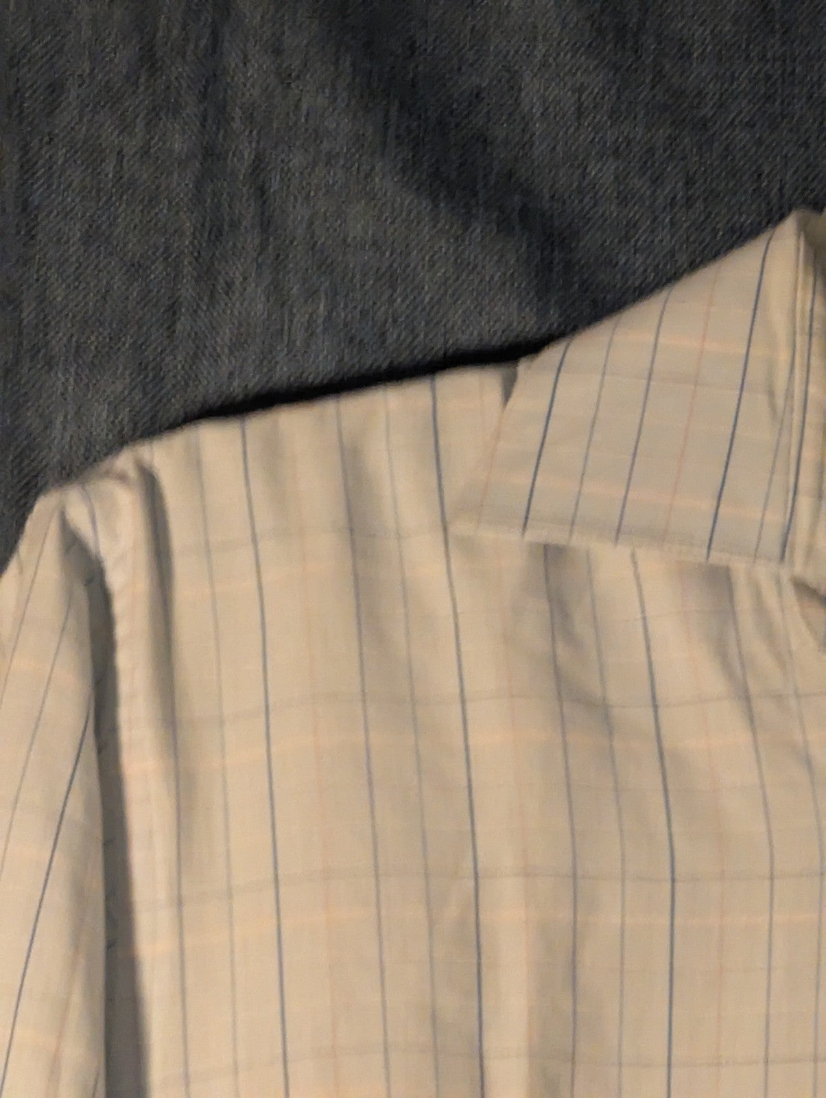 Van Heusen Wrinkle Free Broadcloth Dress Shirt Men's 16 (34/35) Light Blue Plaid