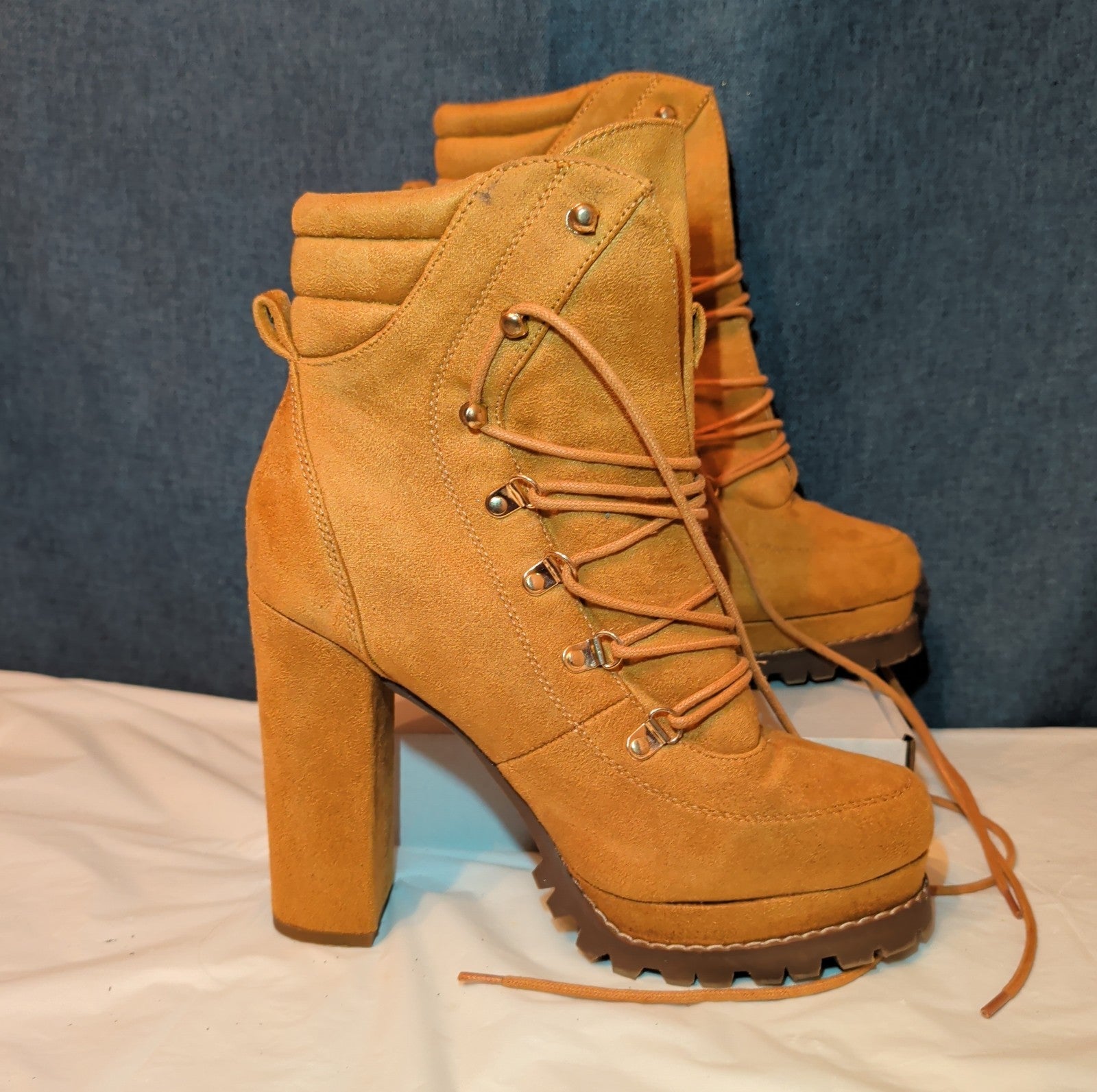 Chunky Platform Heel Combat Boot Faux Suede Mustard Y2K  Size 10