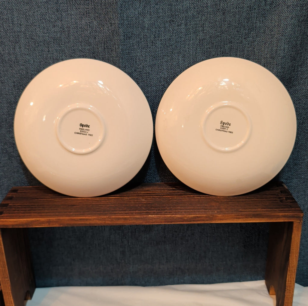 Spode Christmas Tree S3324 England 5.75" Saucers Set 2 Vintage