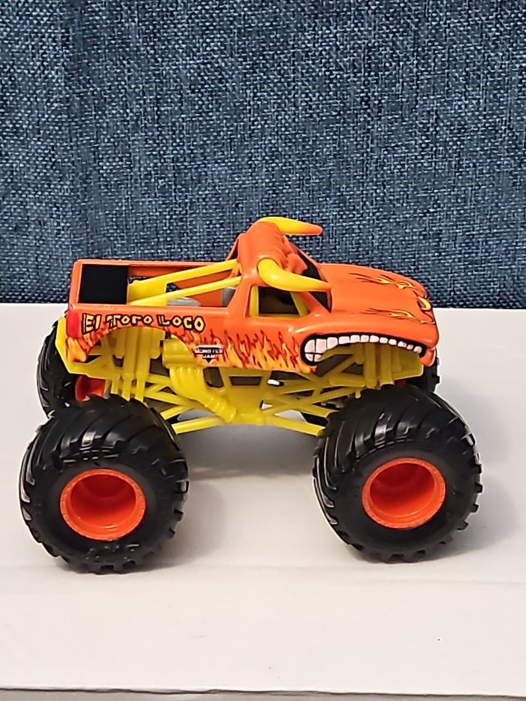 Hot Wheels El Toro Loco Monster Truck | Orange Crazy Bull | 1:64 Scale