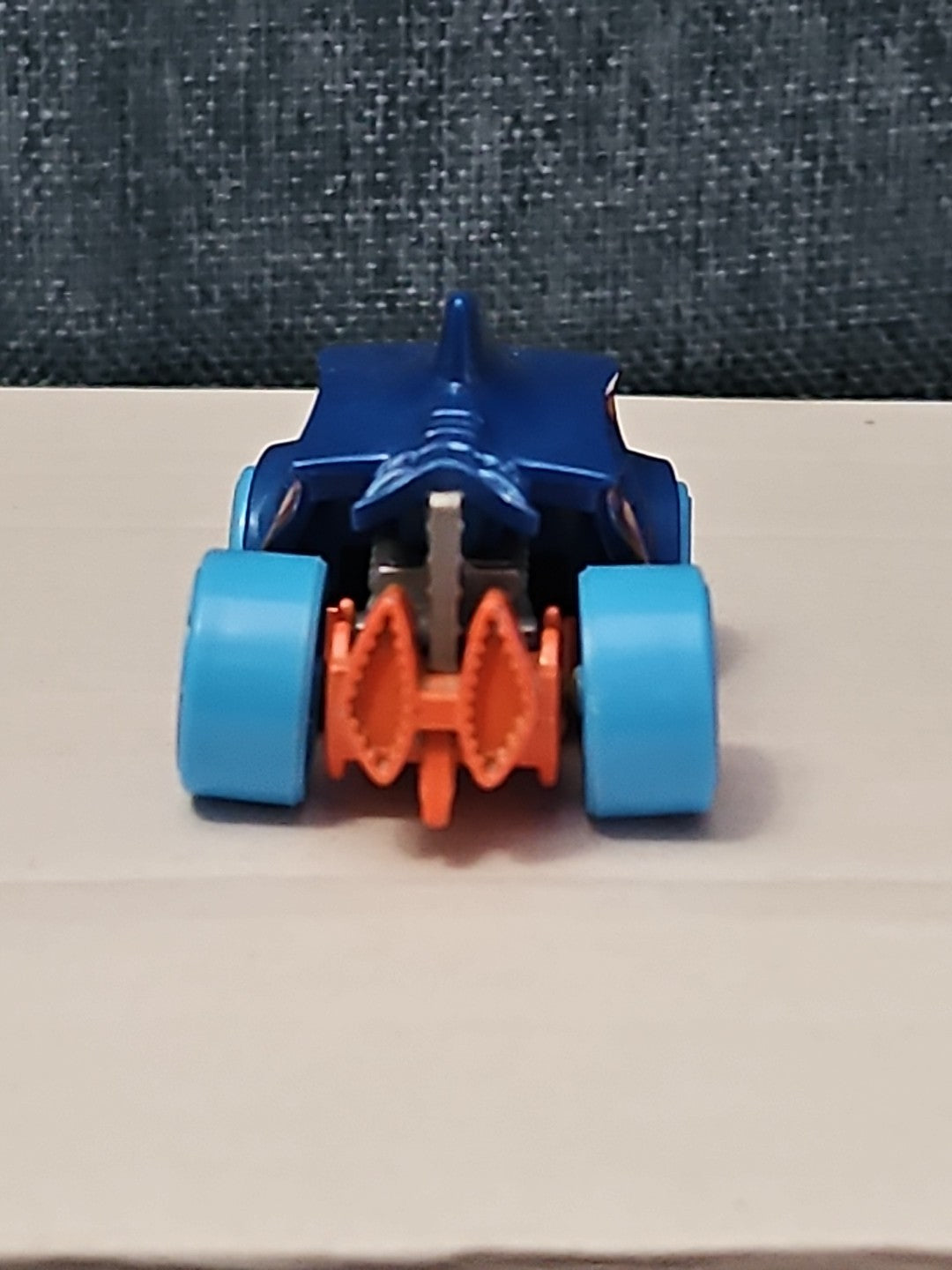 Hot Wheels Piranha Terror | 2013 First Edition | Blue & Orange Creature Car