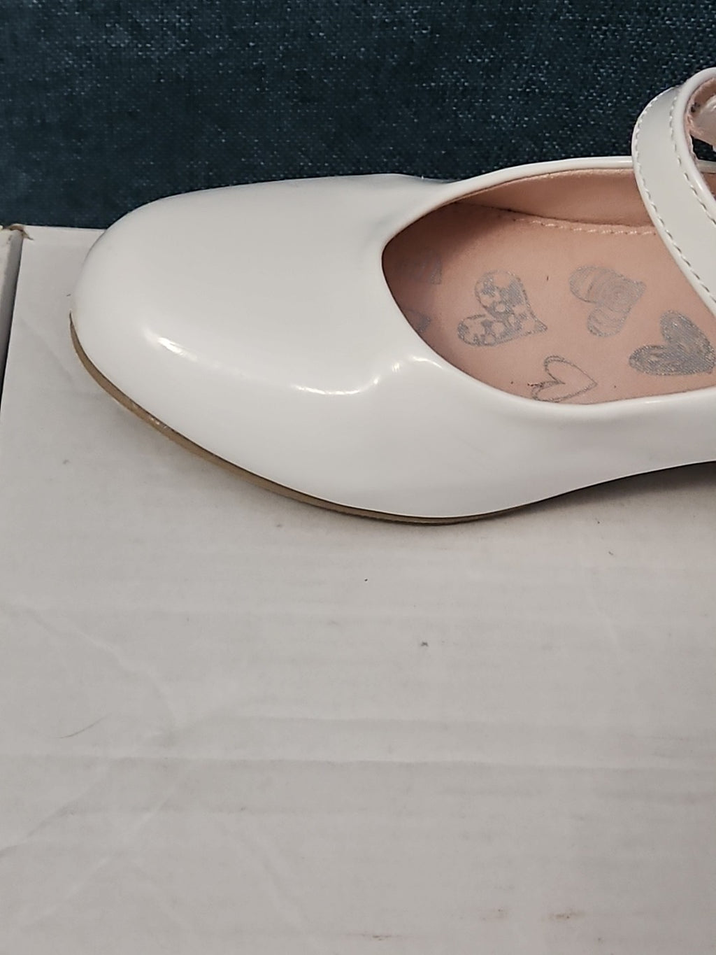 Olive & Edie Girls White Patent Heidie Pump Size 2 | Sparkly Glitter Heel Mary J