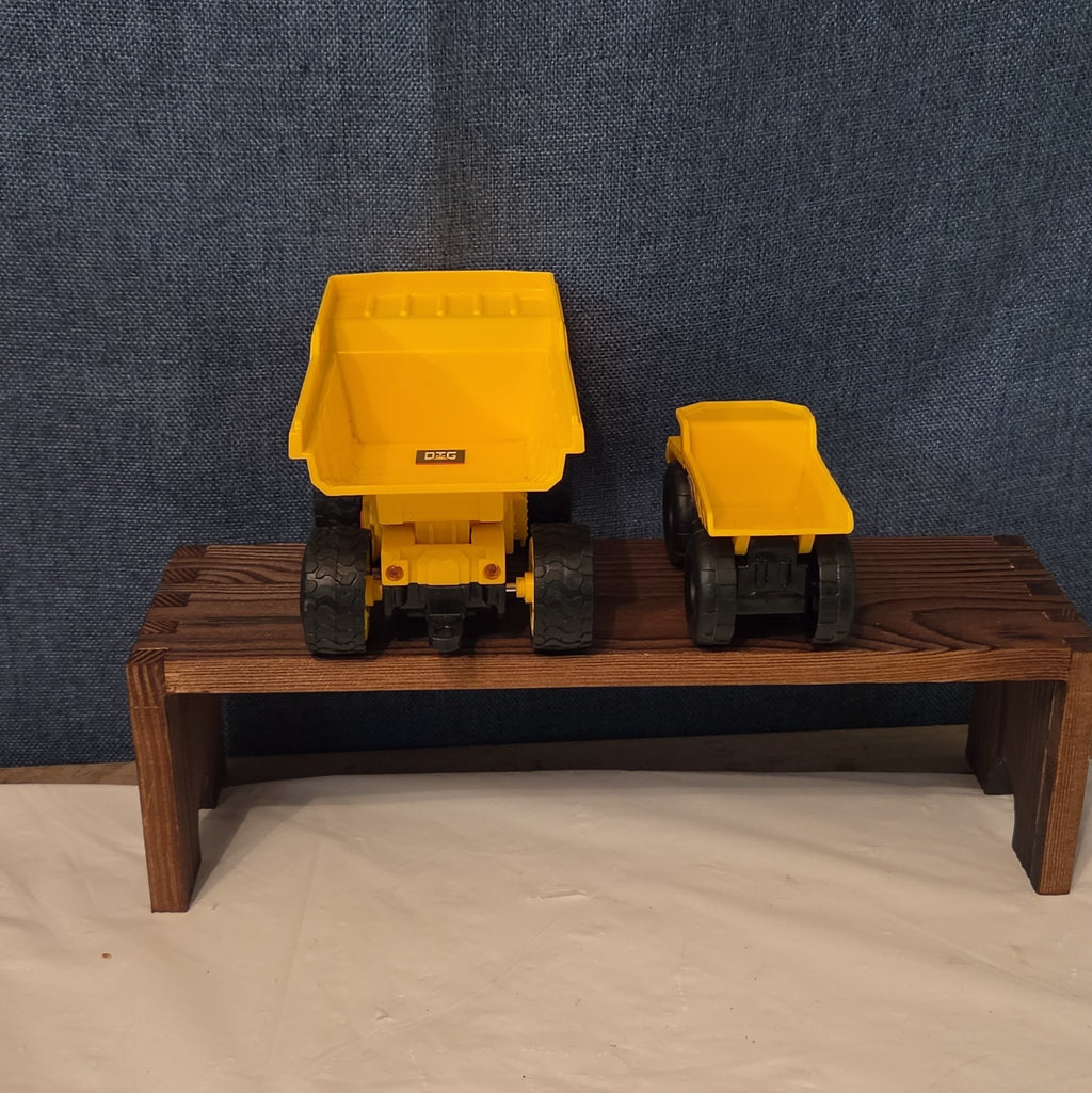 Toy Dump Truck Lot of 2 CAT & DIG 2500 Plastic Sandbox Vehicles
