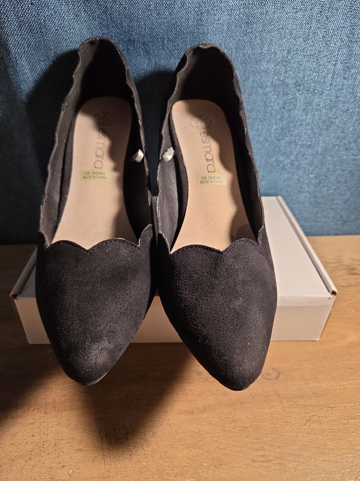 Esmara Black Suede Scalloped Heels Pumps Pointed Toe Size 8