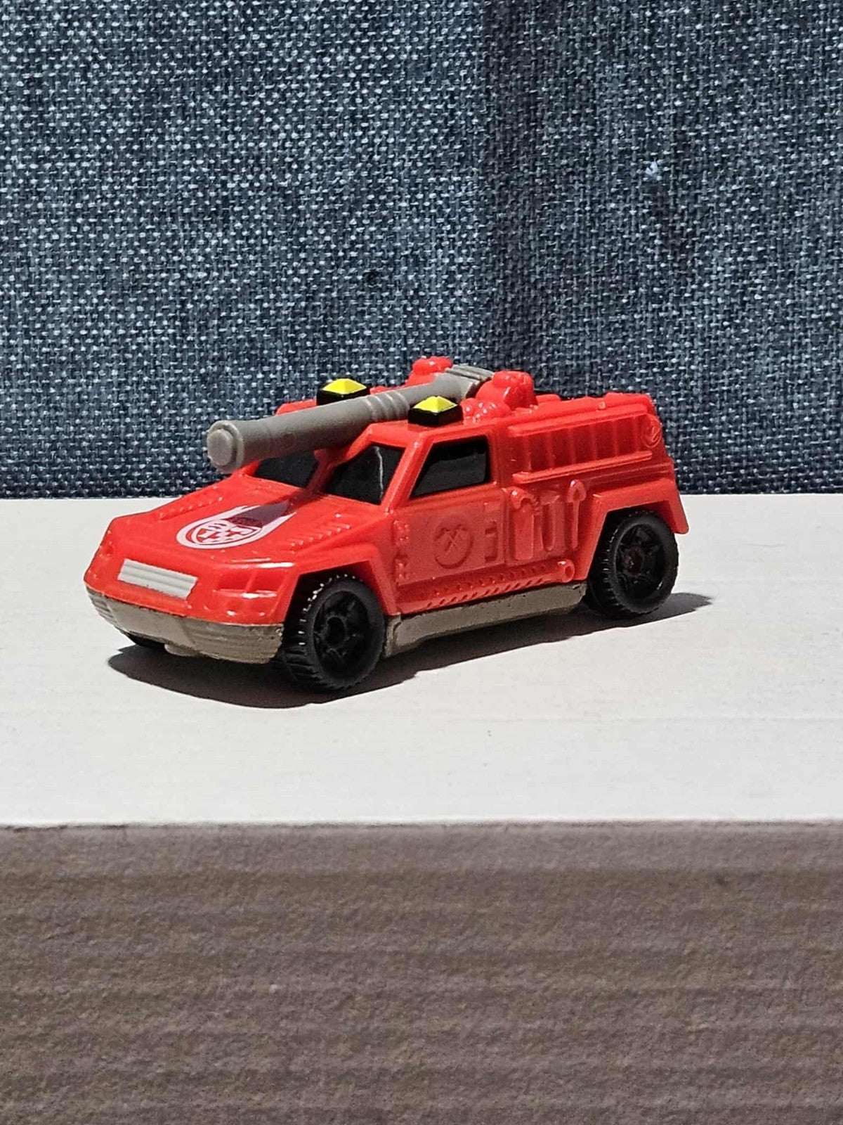 1997 McDonald's Hot Wheels FIRE TRUCK #5 Red Rescue Vehicle 90s Vintage Loose
