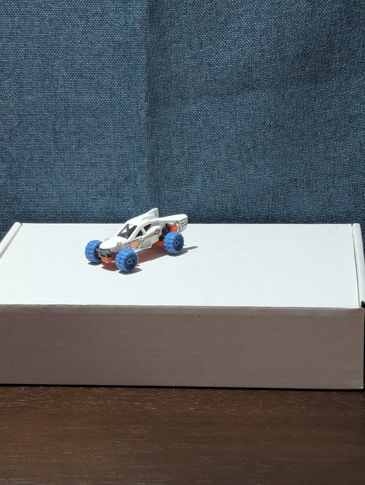 Hot Wheels Dune It Up (2018) | HW 50th Race Team Buggy | White #621 | Loose