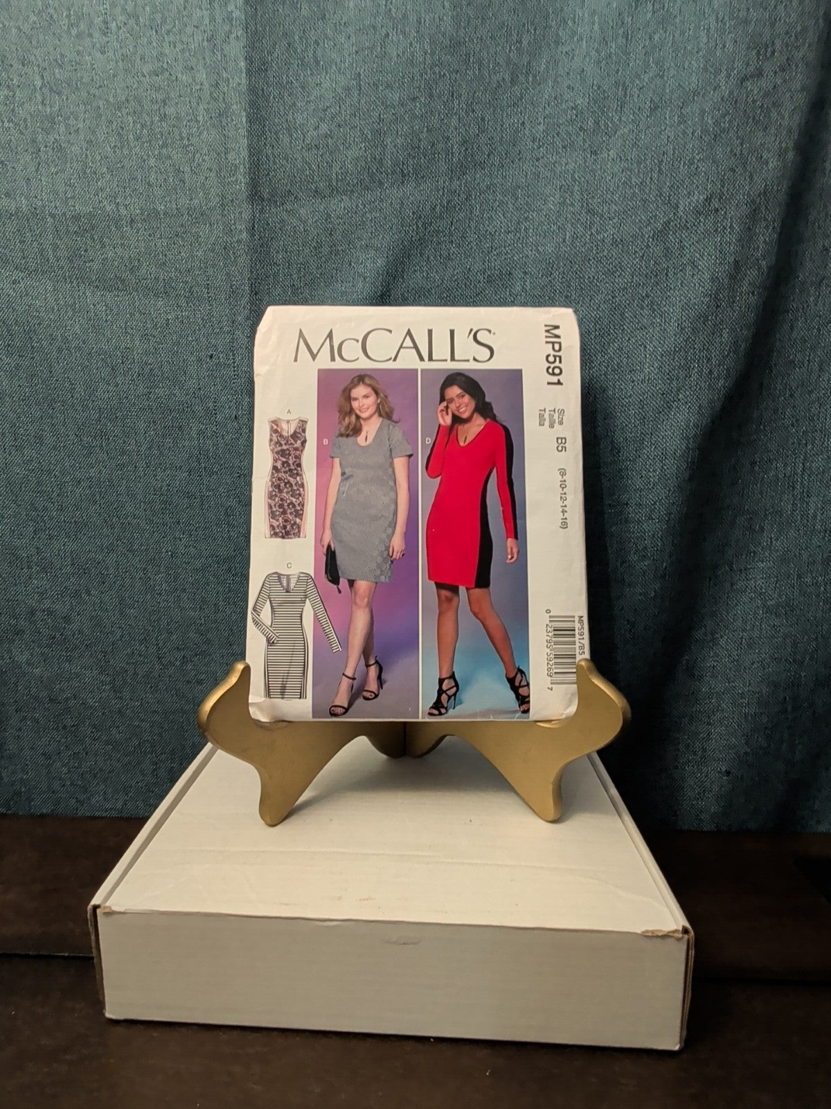 UNCUT McCall's M7652 (MP591) Pattern | Slimming Color Block Knit Dress Size 8-16