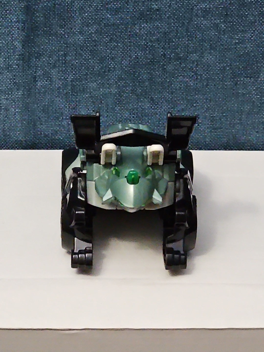 VTech Switch & Go Dinos Turbo Triceratops Transforming Race Car | Friction Motor