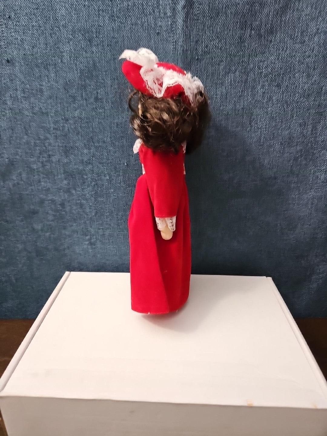 Set of 3 Vintage Porcelain Dolls | Red & Green Velvet | Christmas Carolers