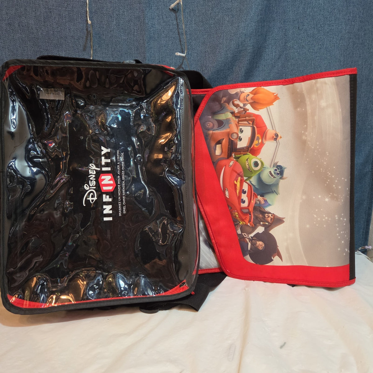 PDP Disney Infinity Play Zone Messenger Bag Fold Out Mat Y2K