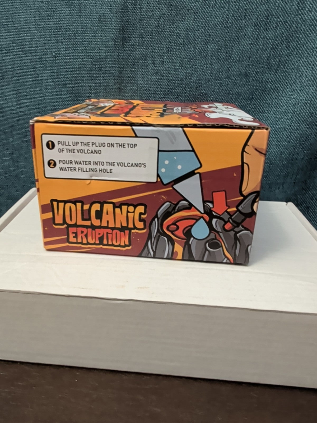 NEW DINOBROS Volcanic Eruption Toy | Mist-Spouting Volcano Kids Dinosaur Sound