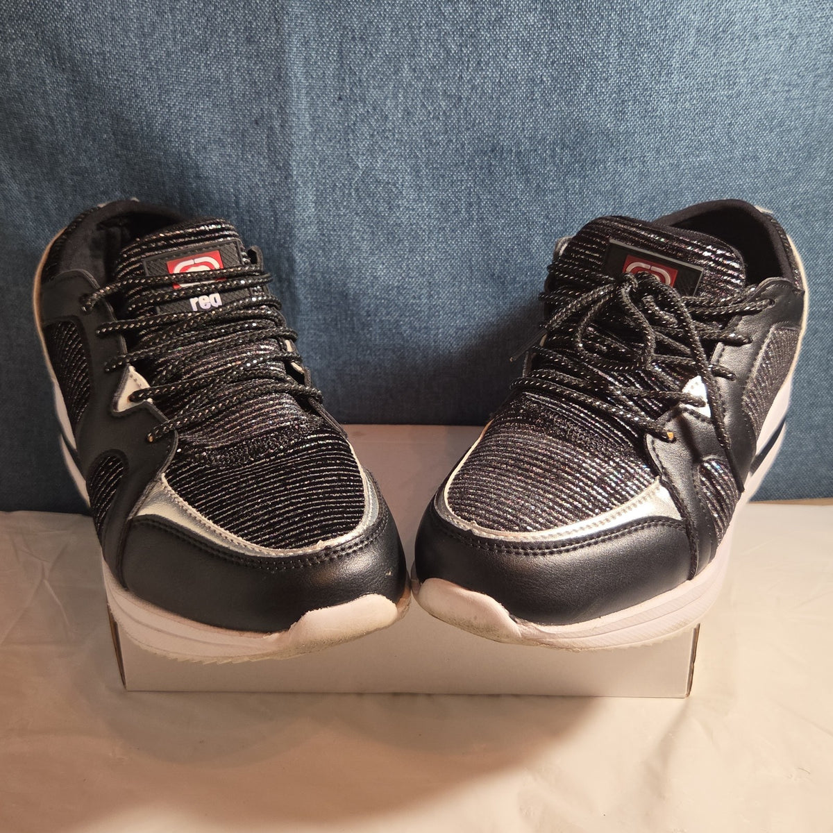 Ecko Red Black Glitter Sneakers 8.5 Georgina Shimmer Low Top Athletic Shoes