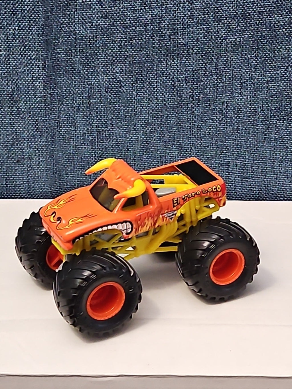 Hot Wheels El Toro Loco Monster Truck | Orange Crazy Bull | 1:64 Scale