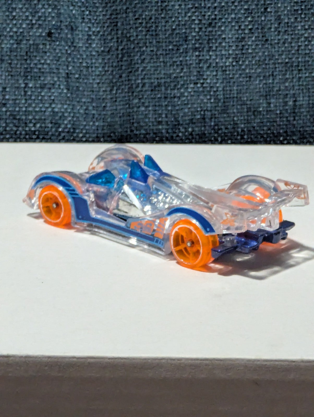 Hot Wheels Hi-Tech Missile | 2014 X-Raycers Clear & Blue | Fast Track Car