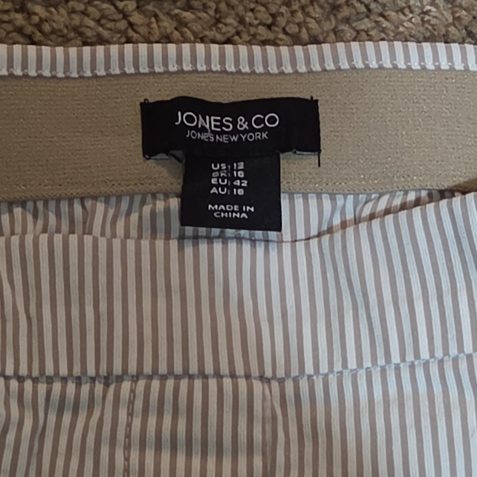Jones New York Pants Womens 12 Tan White Stripe Pull On Crop Trouser Cotton Good