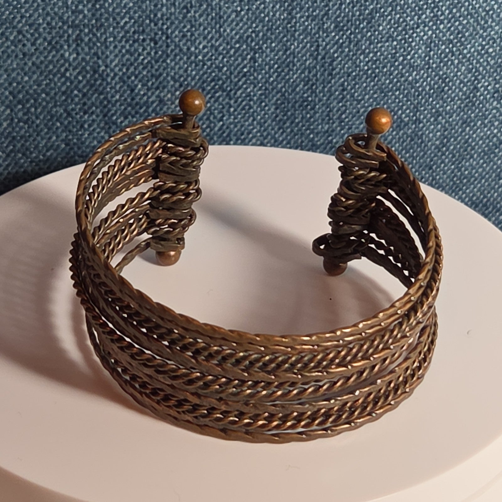 Brassy Color Dingle Hingled Bracelet Unmarked  14 Layers Dingle Together