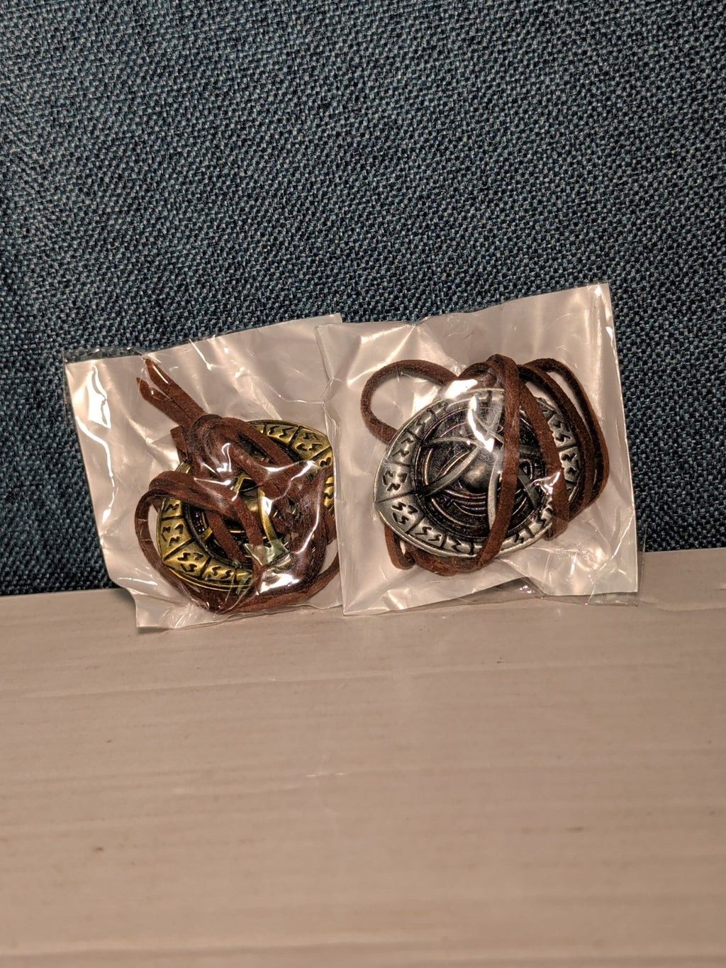 NEW Doctor Strange Eye of Agamotto Necklace 2PC Set | Gold & Silver Cosplay